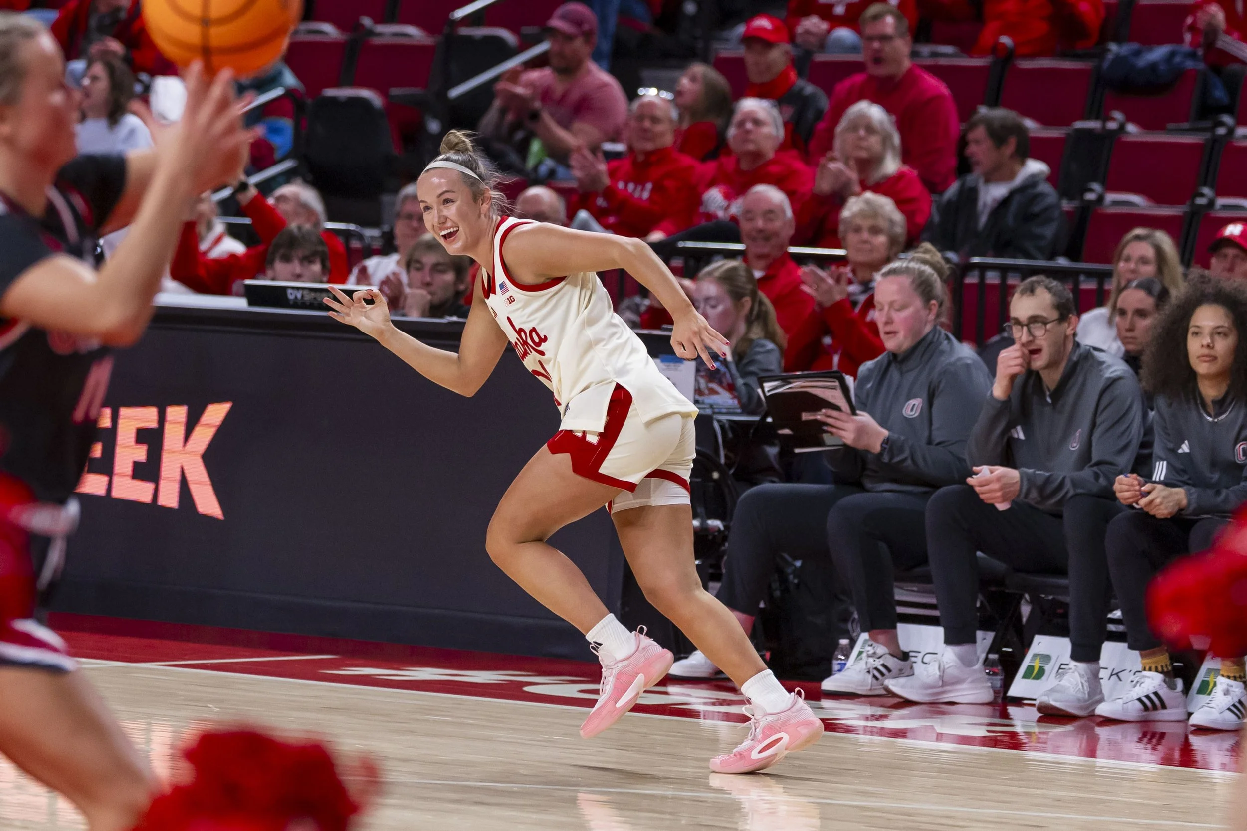 WBB vs UNO-DG072.jpg