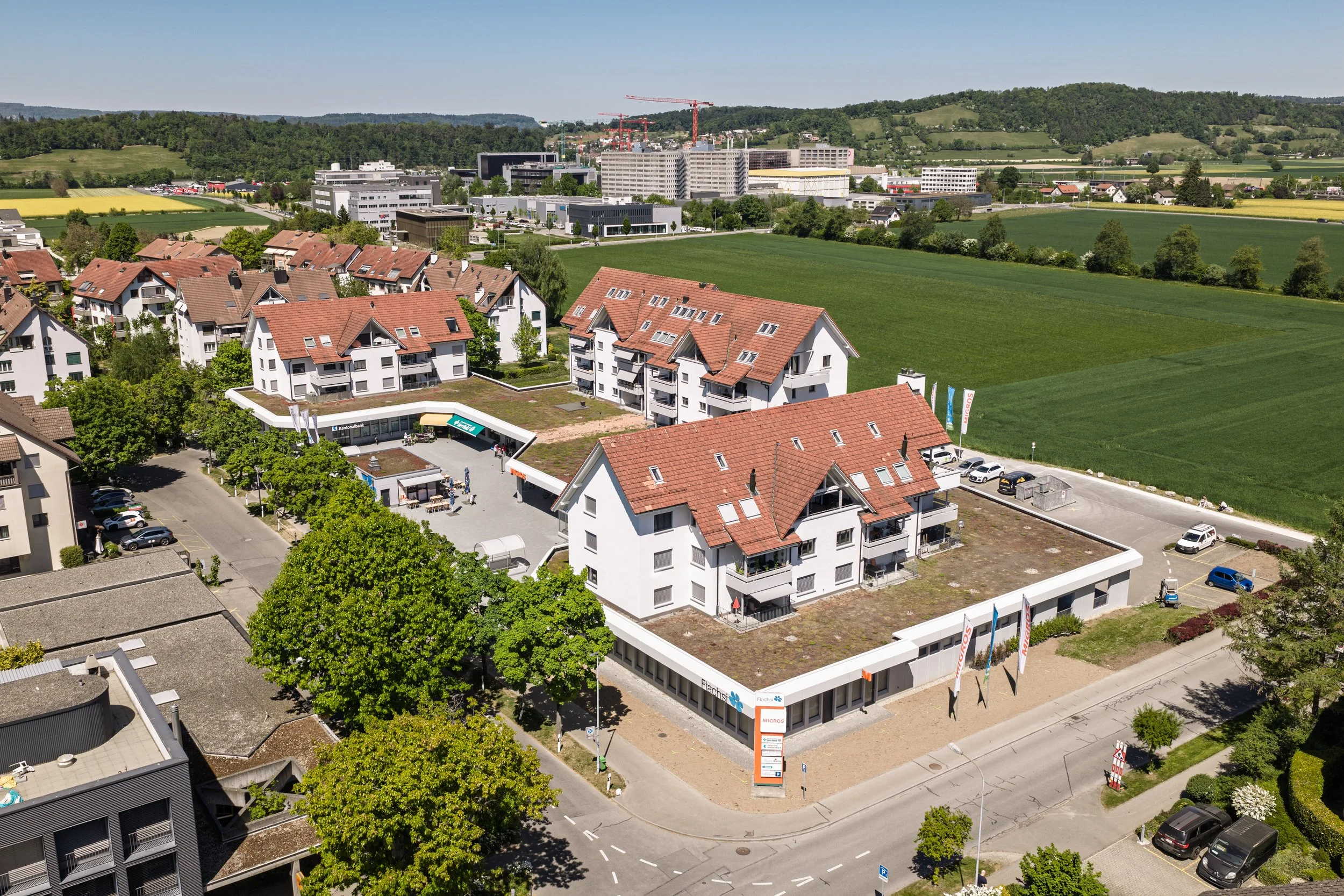MKPHOTO-Architekturfotograf-Aarau-Überbauung Flachserstrasse -Lupfig-28.jpg