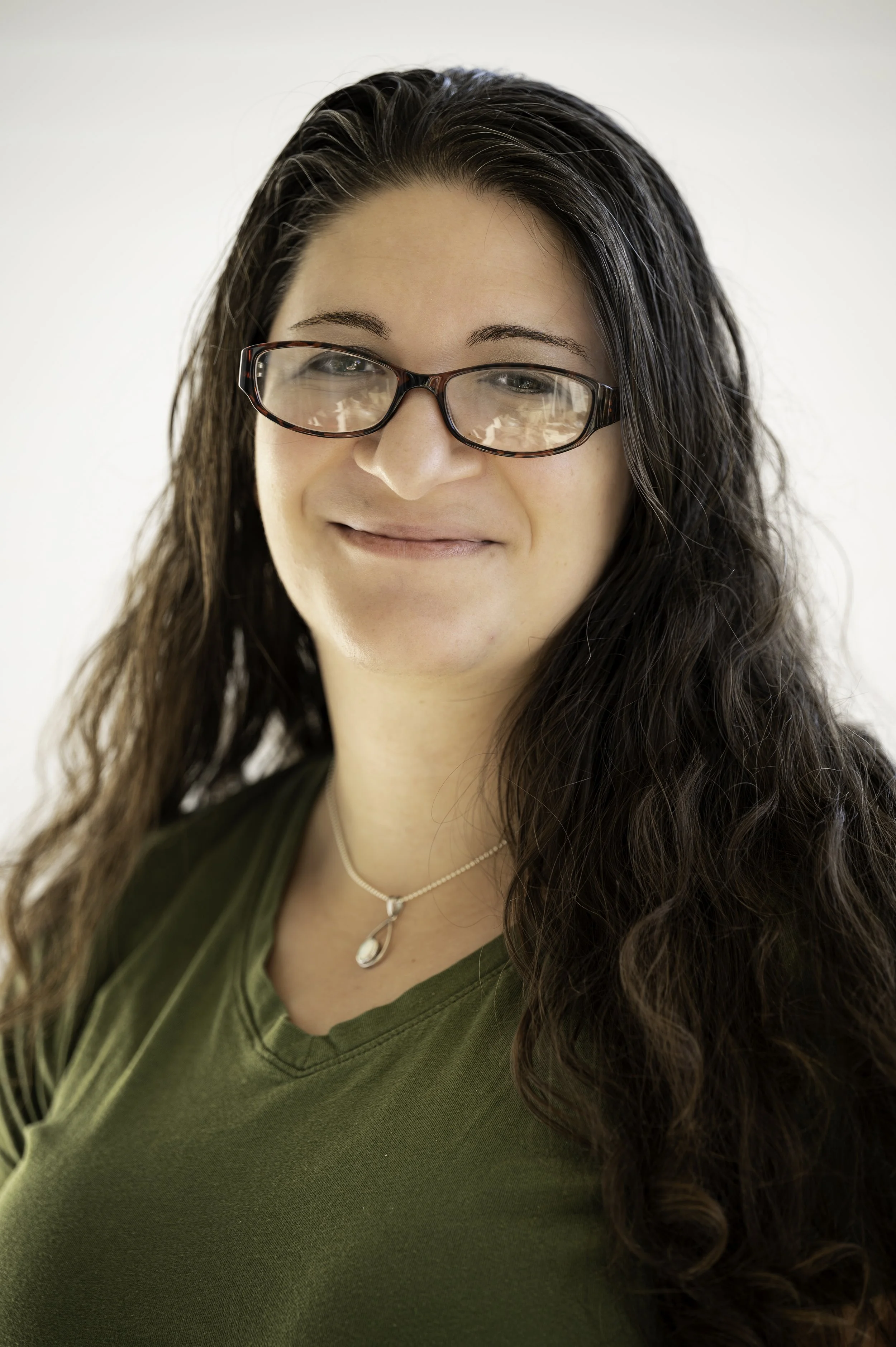 Elizabeth Horst, CEO of Elizabeth's Writing Corner/ Award Winning Author