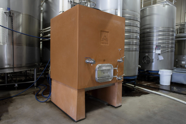 concrete-wine-tank