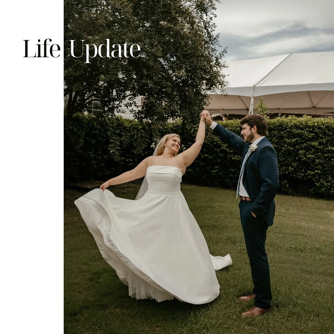 Hello there! A lot has happened in the past 4 months. So first things first: I got MARRIED! I married the love of my life in July and soon after accepted a NEW JOB teaching high school art here in Jax. I absolutely love it! 
Am I still doing art? YES