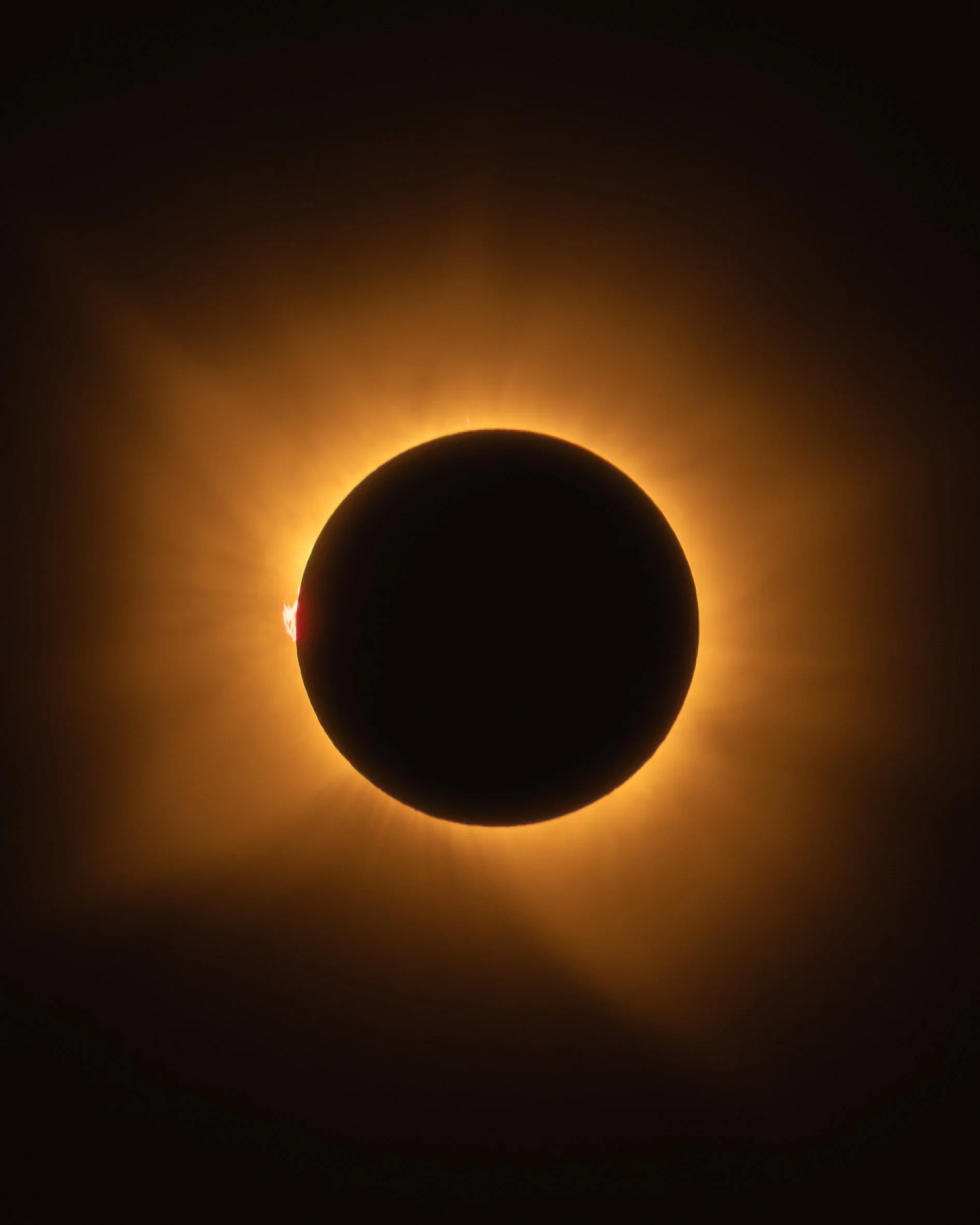 Photographing a Total Solar Eclipse