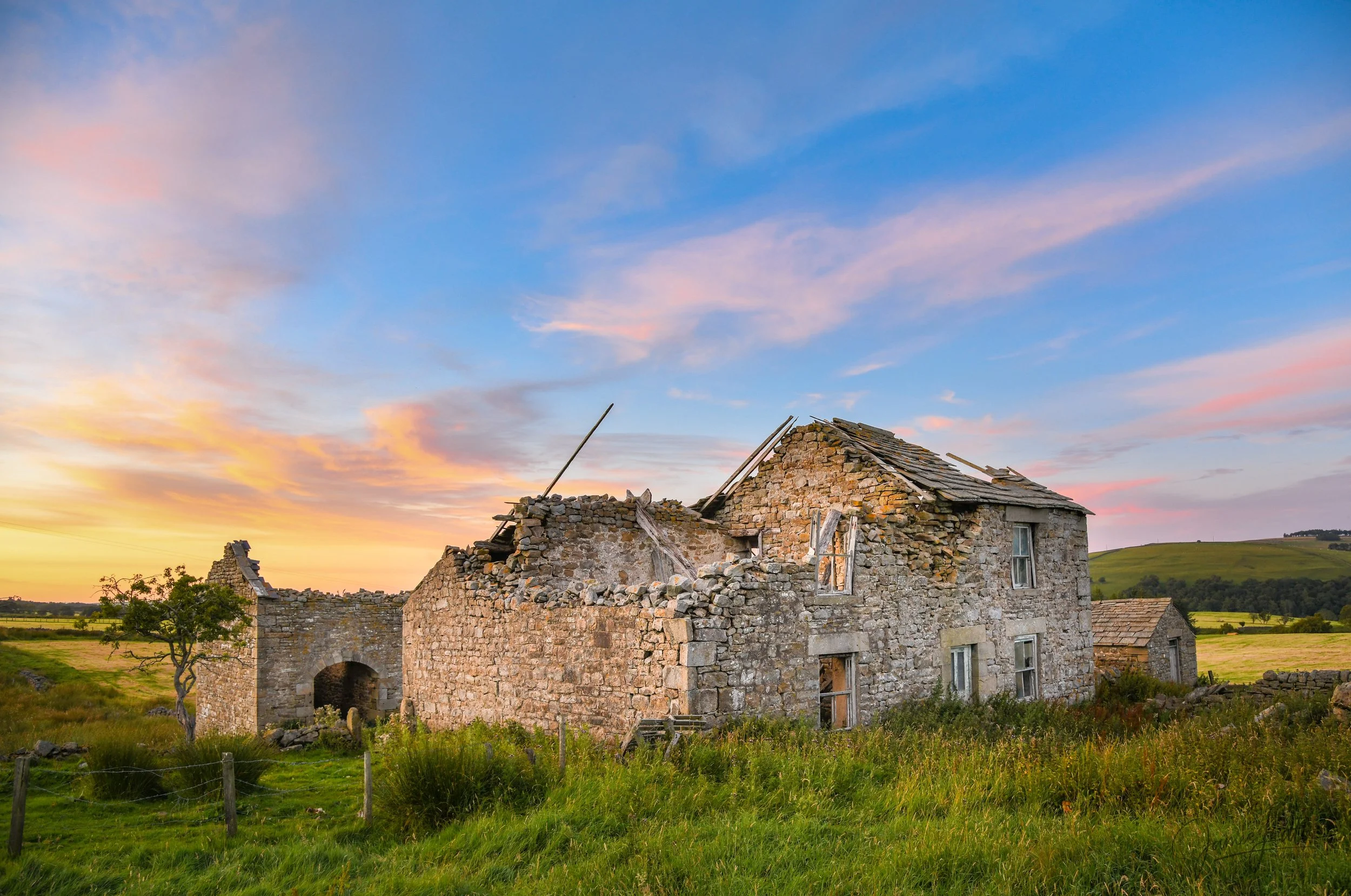 An old farmhouse near Sinderhope not far from Acton along Isaac's tea trail. 