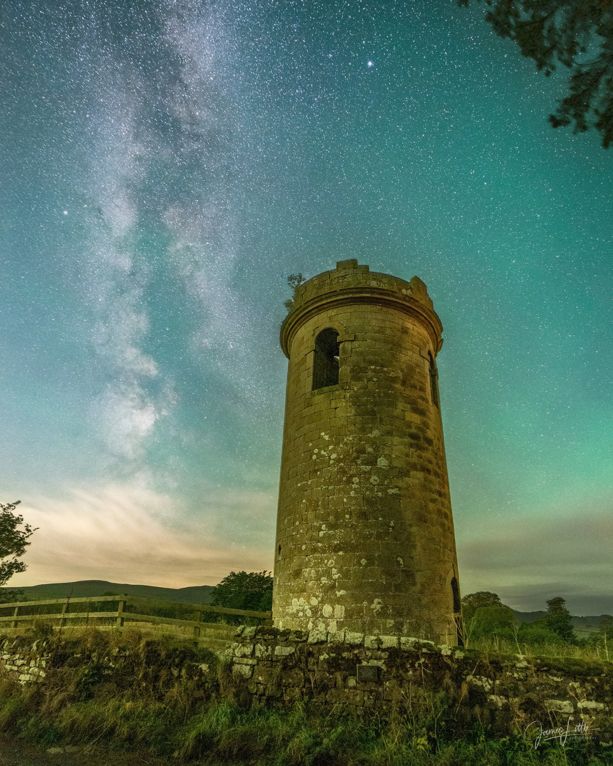 Sharpe's folly near Rothbury. The milky way was looking amazing behind the tower.