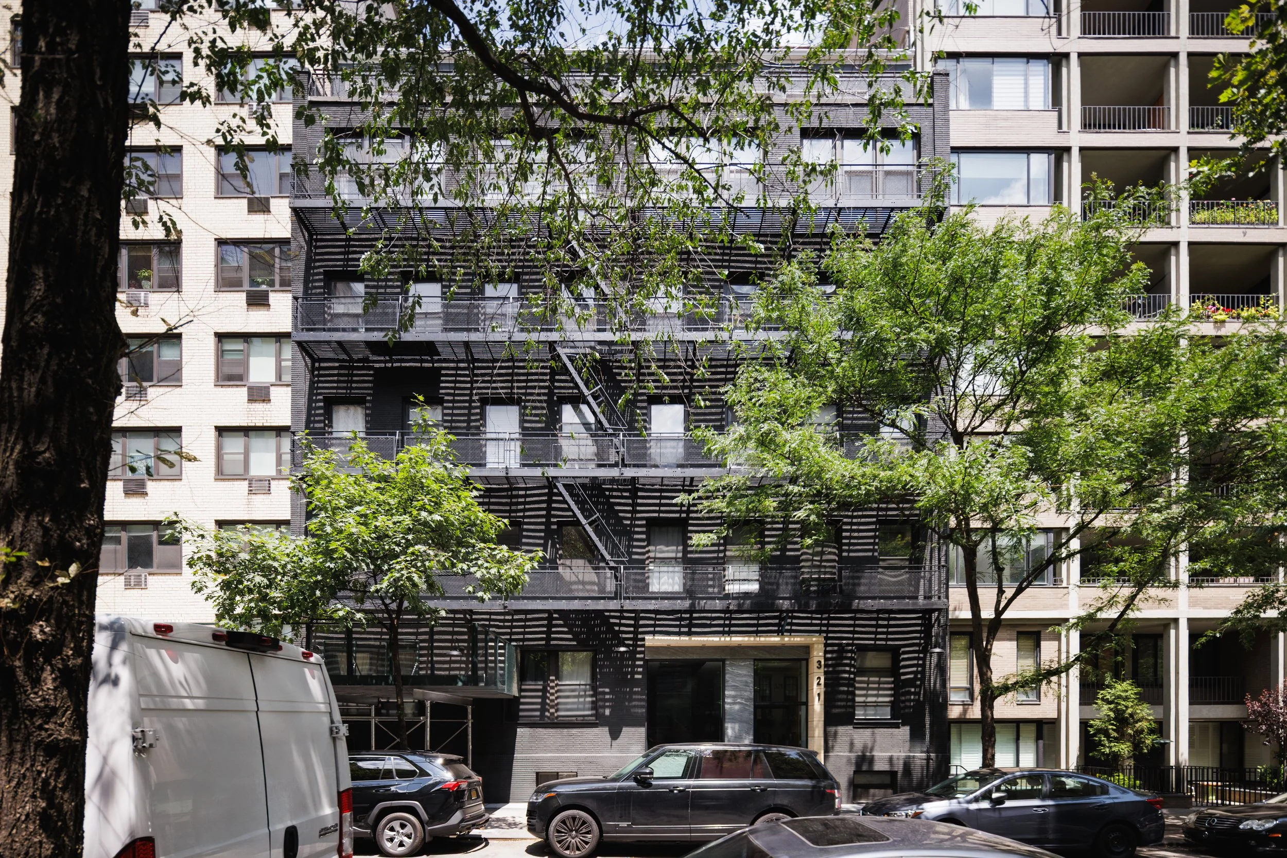 2025.07_NYC_CGB.321 E 69th-2754-Edit.jpg