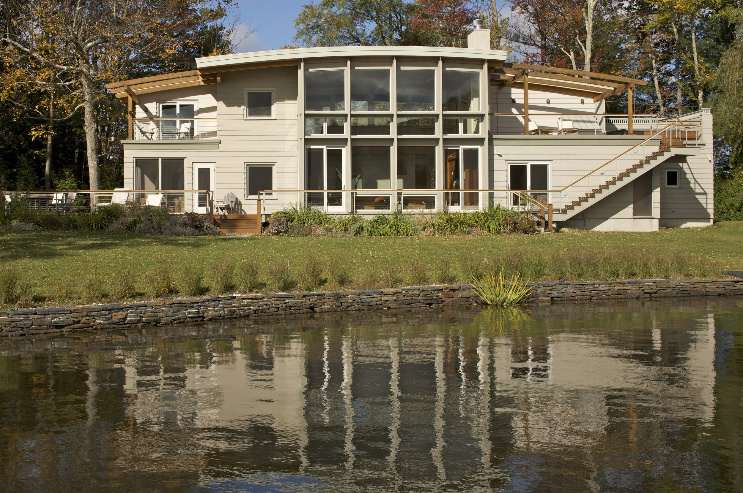 _U3G4867 Wk 2 Facade from lake.jpg