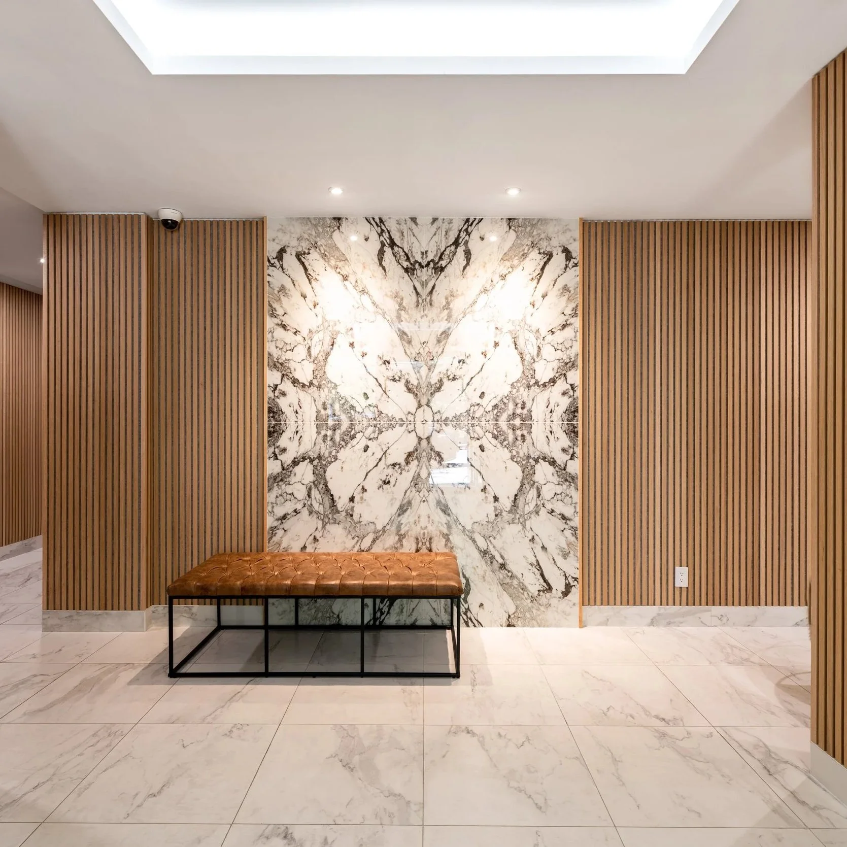 EAST 95TH STREET LOBBY