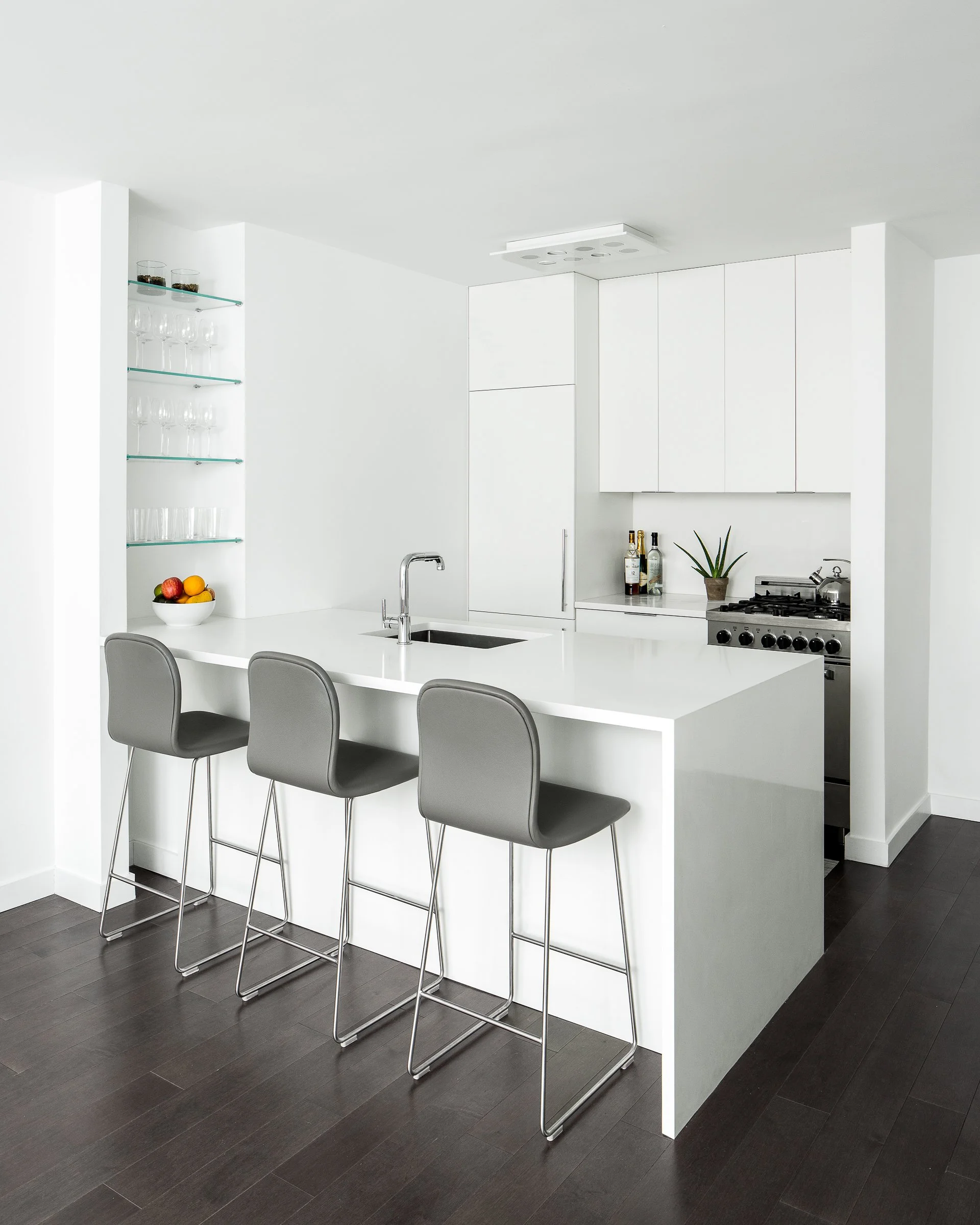 SB_JBA_320-kitchen white back .jpg