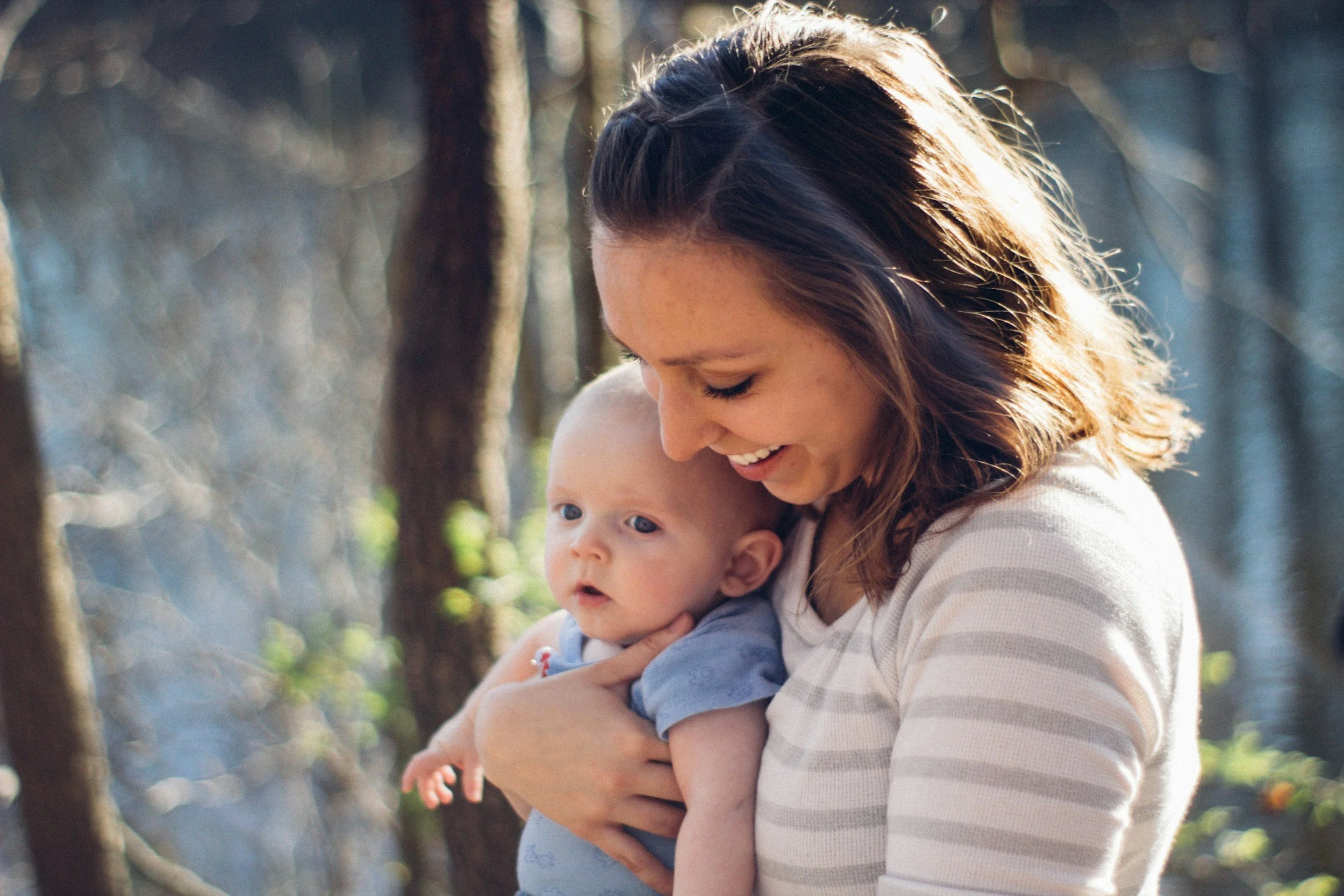 Getting adoption help. Pregnant and need adoption help. Adoption Choices. for expectant parents. Finding an adoptive family. Finding adoption solutions.  Adoption in Arizona. How do I make an adoption plan for my baby. Pregnant and need help