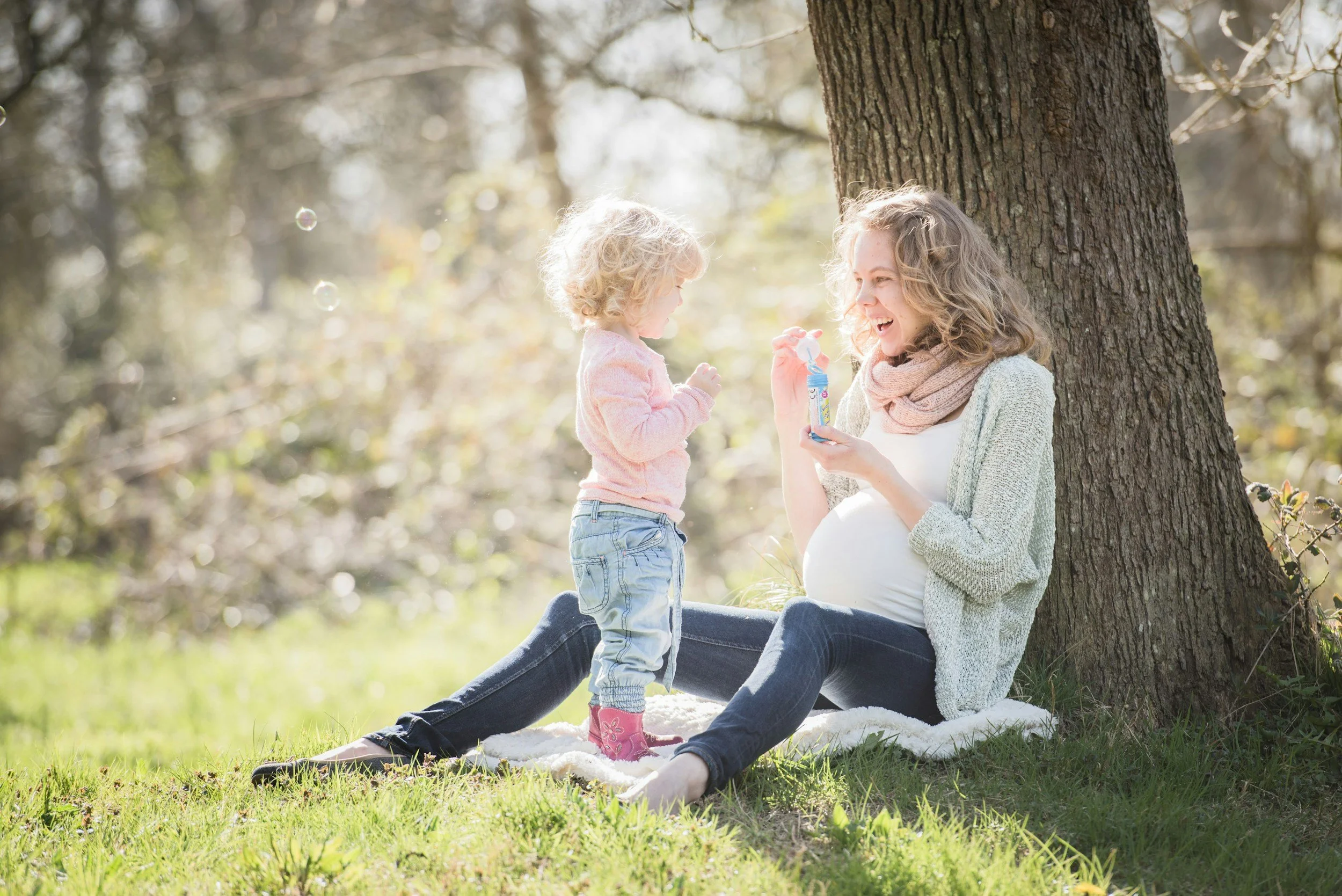 Starr Adoption Services. Local adoption agency. Woman owned agency. I need to place my baby for adoption. Giving my baby up for adoption. Finding an adoptive family for my baby. Starting the adoption process. Pregnant and need help.