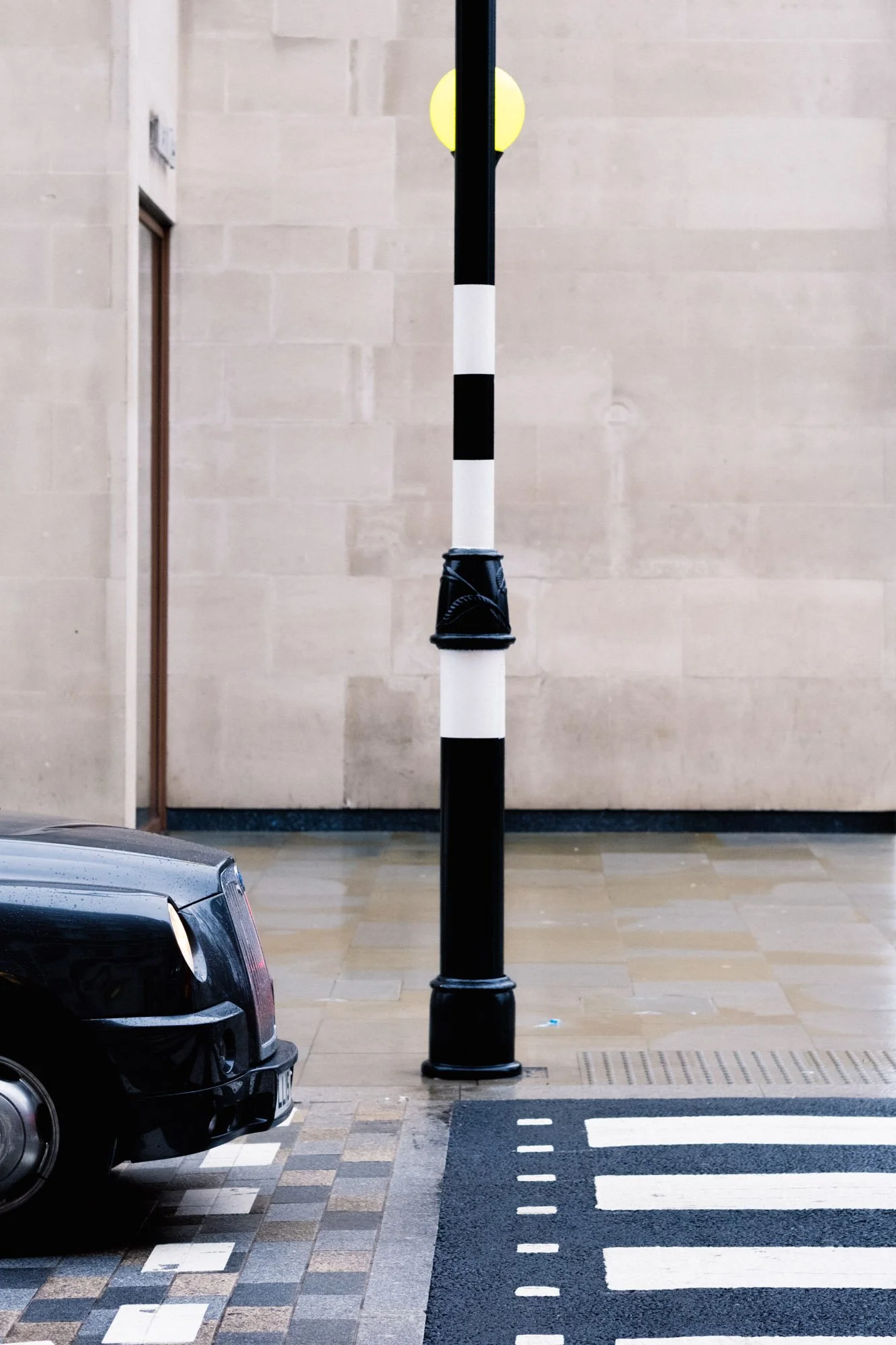 093Colour for iPad.jpg