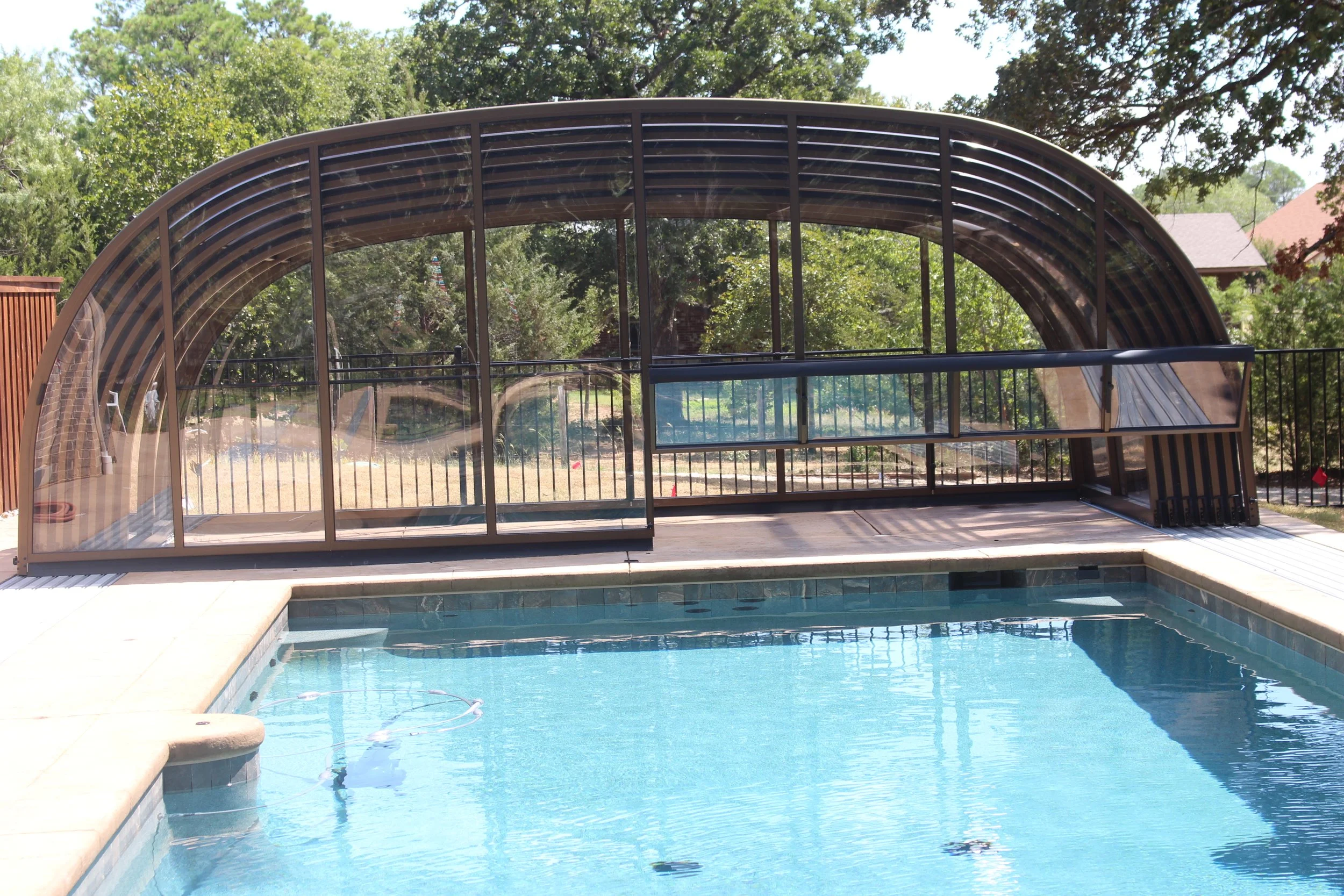 laguna with lift up gate 3.jpg