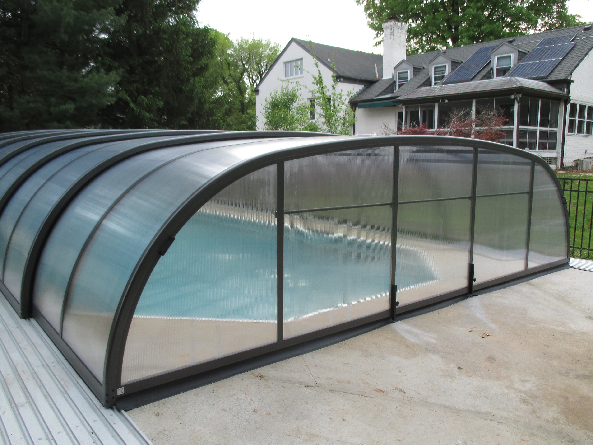 Laguna with sliding door.JPG