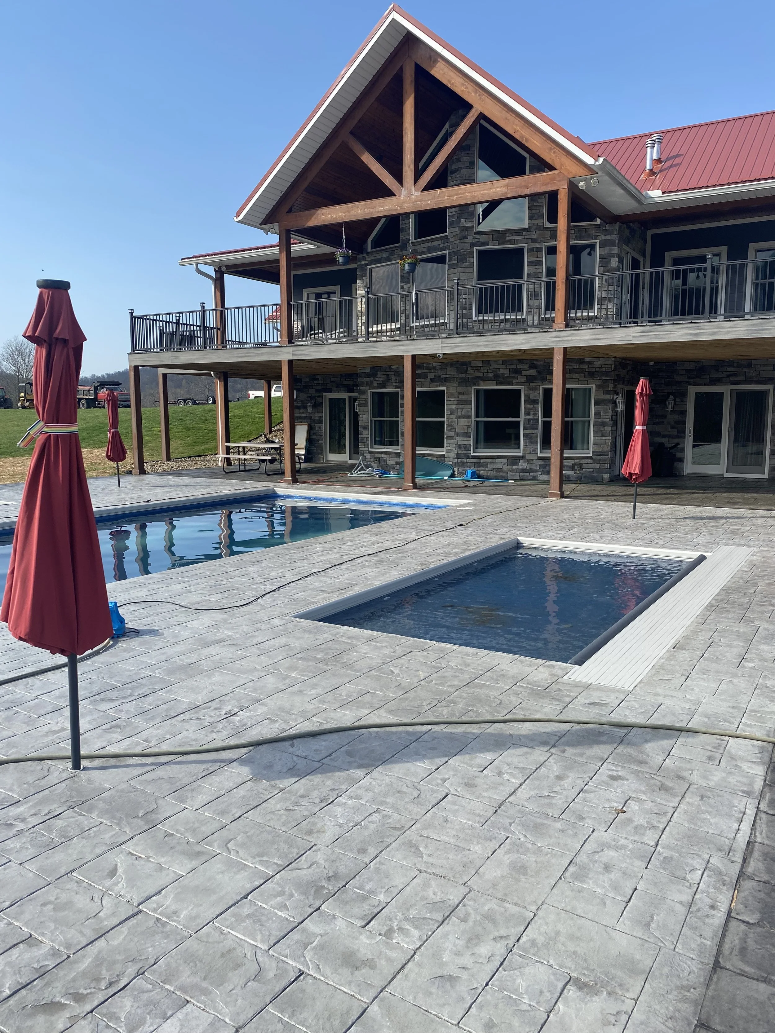 Caseys All American Pool Instalation Operations Media03A8BEBF-0E34-4AAA-9247-4F17F99B321F.jpeg