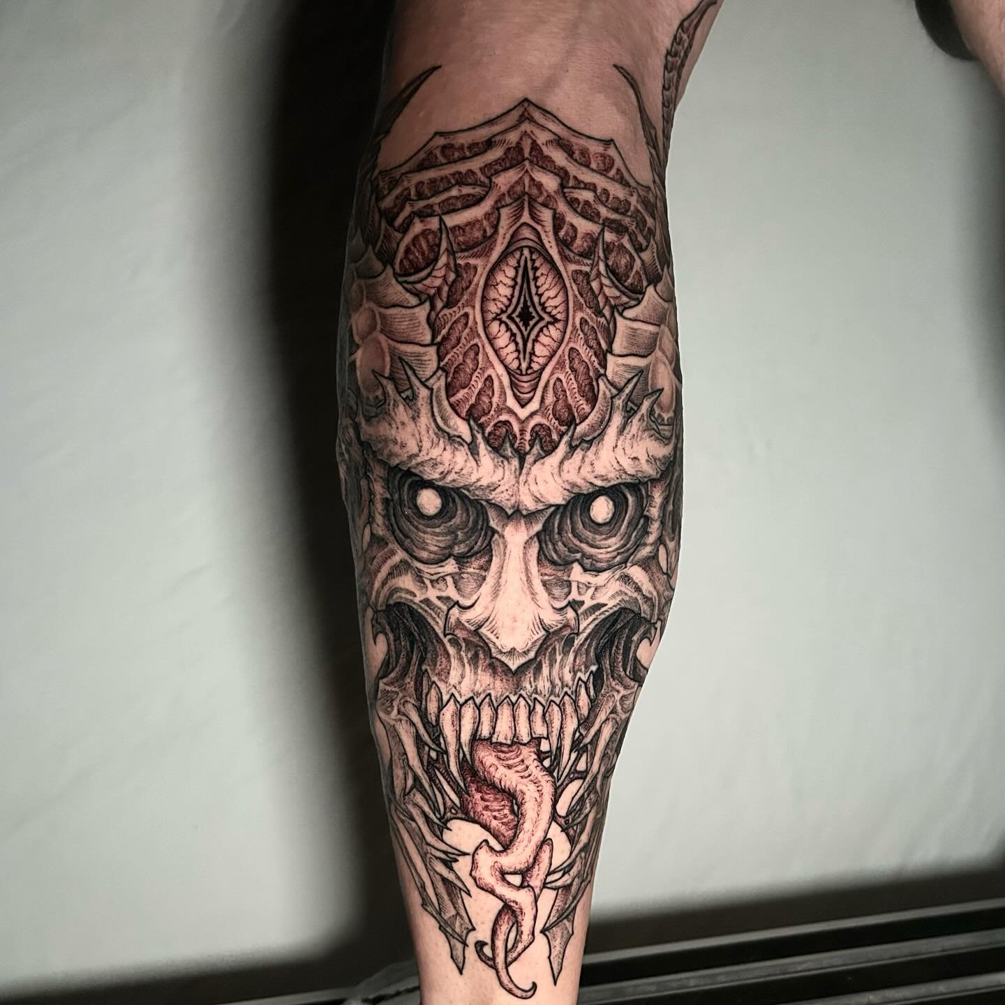 Really excited to share this one with you guys! Been working on it for a while, let me know what you think and thank you for looking! 
.
.
.
#Demon#demontattoo#monstertattoo#blackwork#blackworktattoo#darkart#darktattoo#darkarttattoo#gnarly#denvercolo