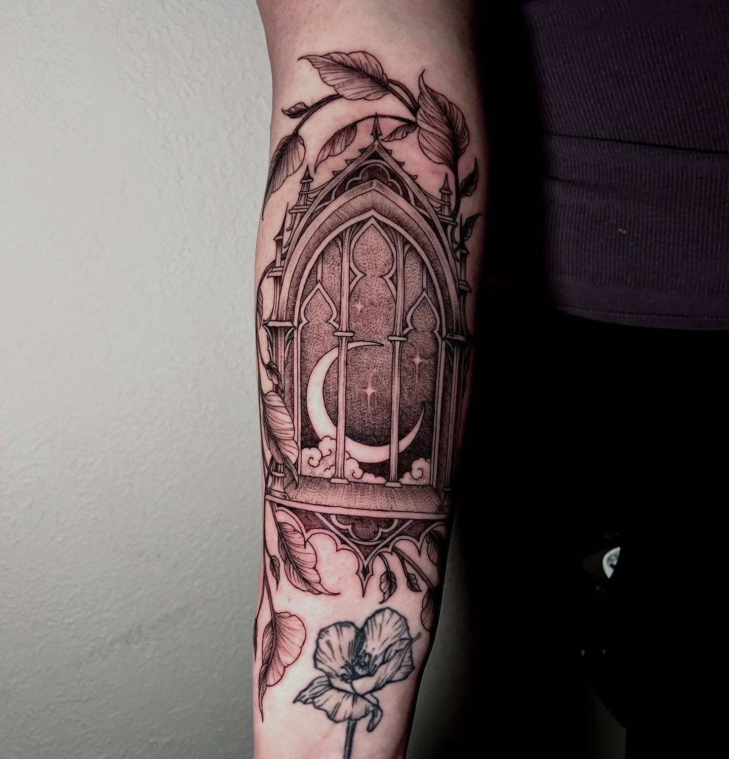 Finally got the chance to tattoo my sister! Stoked on this one and I hope you guys dig it too. 🖤 
.
.
.
#gothicwindowtattoo#gothicarchitecture#gothicarchitecturetattoo#blackwork#blackworktattoo#whipshading#whipshadingtattoo#blackngrey#blackngreytatt