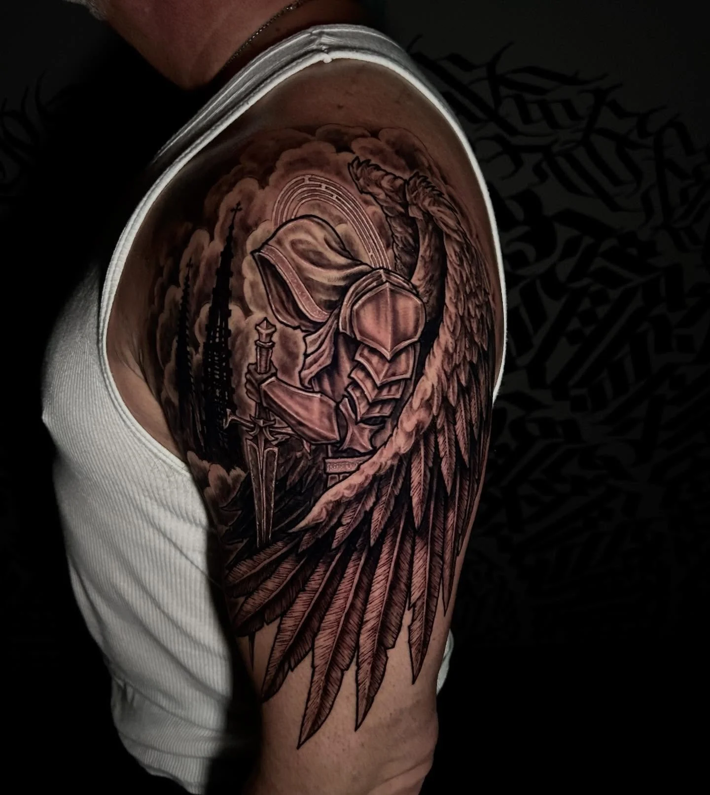 Guardian angel for the old man! 🙏 Thanks pops.
.
.
.
#blackandgrey#blackandgreytattoos#blackandgreytattoo#gothic#gothictattoo