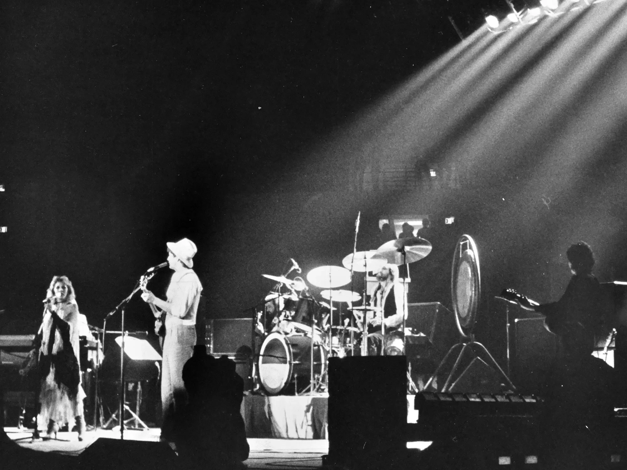 Centrum Worcester MA History: From 1982 Opening to DCU Center – Iconic Concerts, Events &amp; Worcester Community Impact