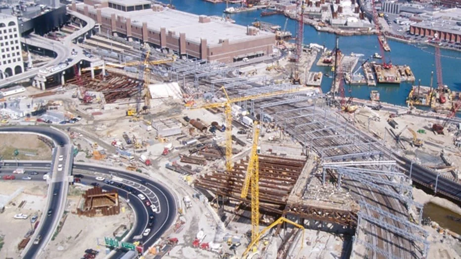 Big Dig Boston History: Planning &amp; Start in the 1980s–1990s – Urban Renewal Vision, Massive Cost Overruns, Engineering Battles &amp; Early Disruption