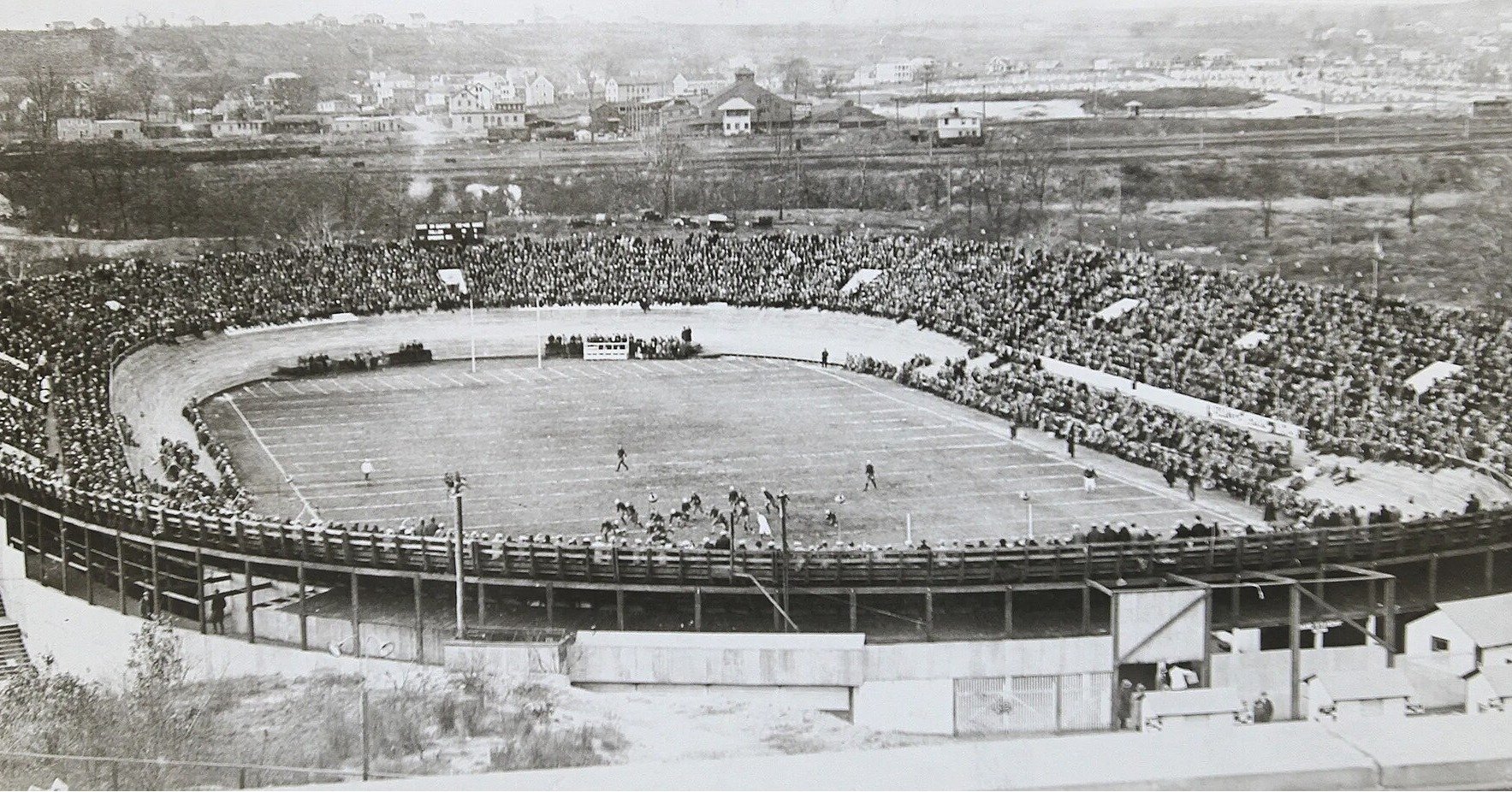 Rhode Island football fans: your state once had an NFL champion.
The Providence Steam Roller &mdash; 1928 NFL title winners with an 8-1-2 record, undefeated at home, coached by Hall of Famer Jimmy Conzelman, playing at the legendary Cycledrome velodr