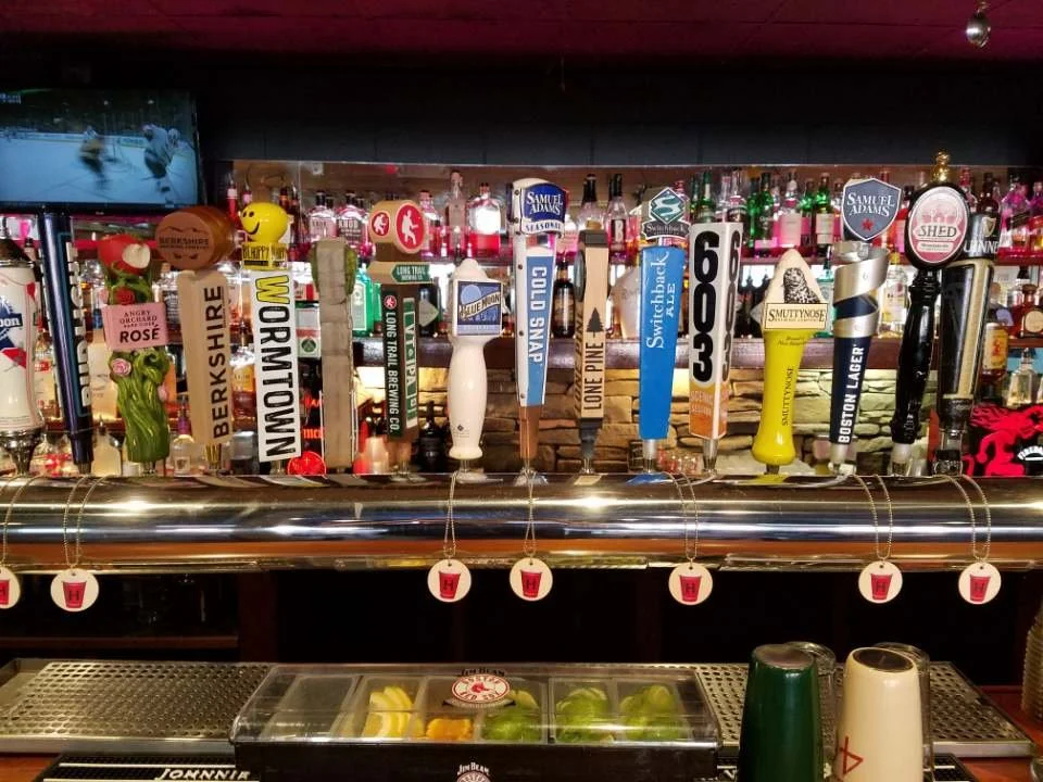 Scores Bar and Grille: Keene, NH’s Legendary College Hangout with Beer-Soaked Dance Floors, Dollar Drafts &amp; Late-Night Chaos 