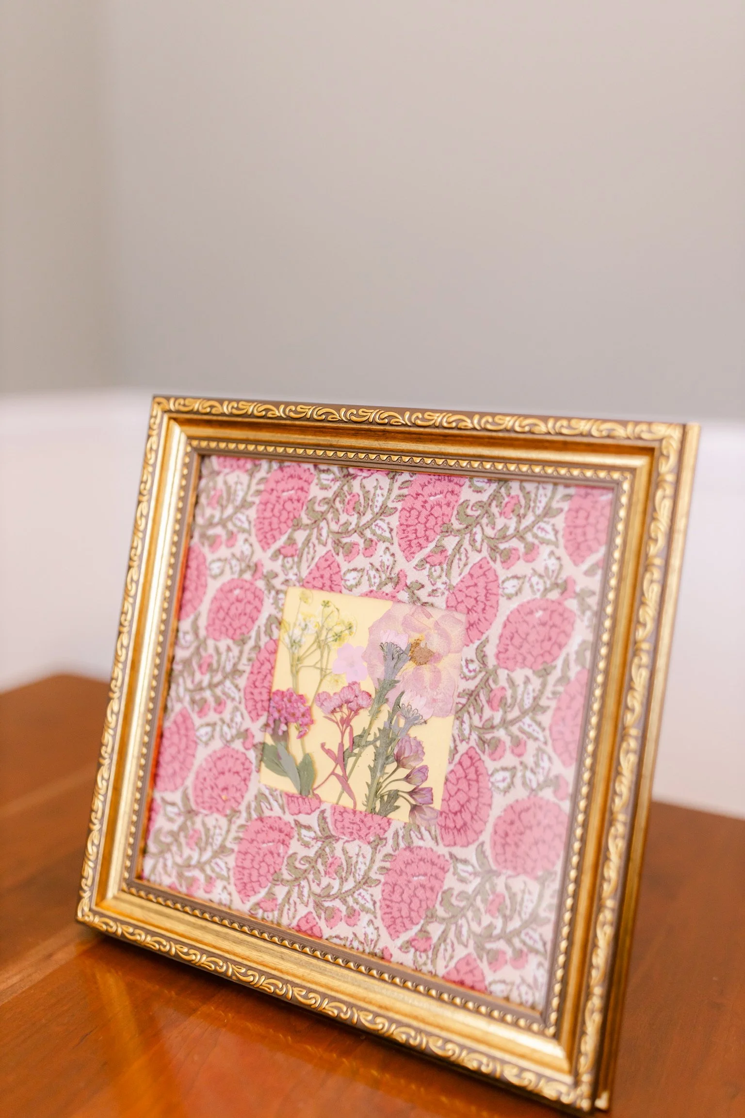 HubHaus x Pressed Flower Frame 4/1/26