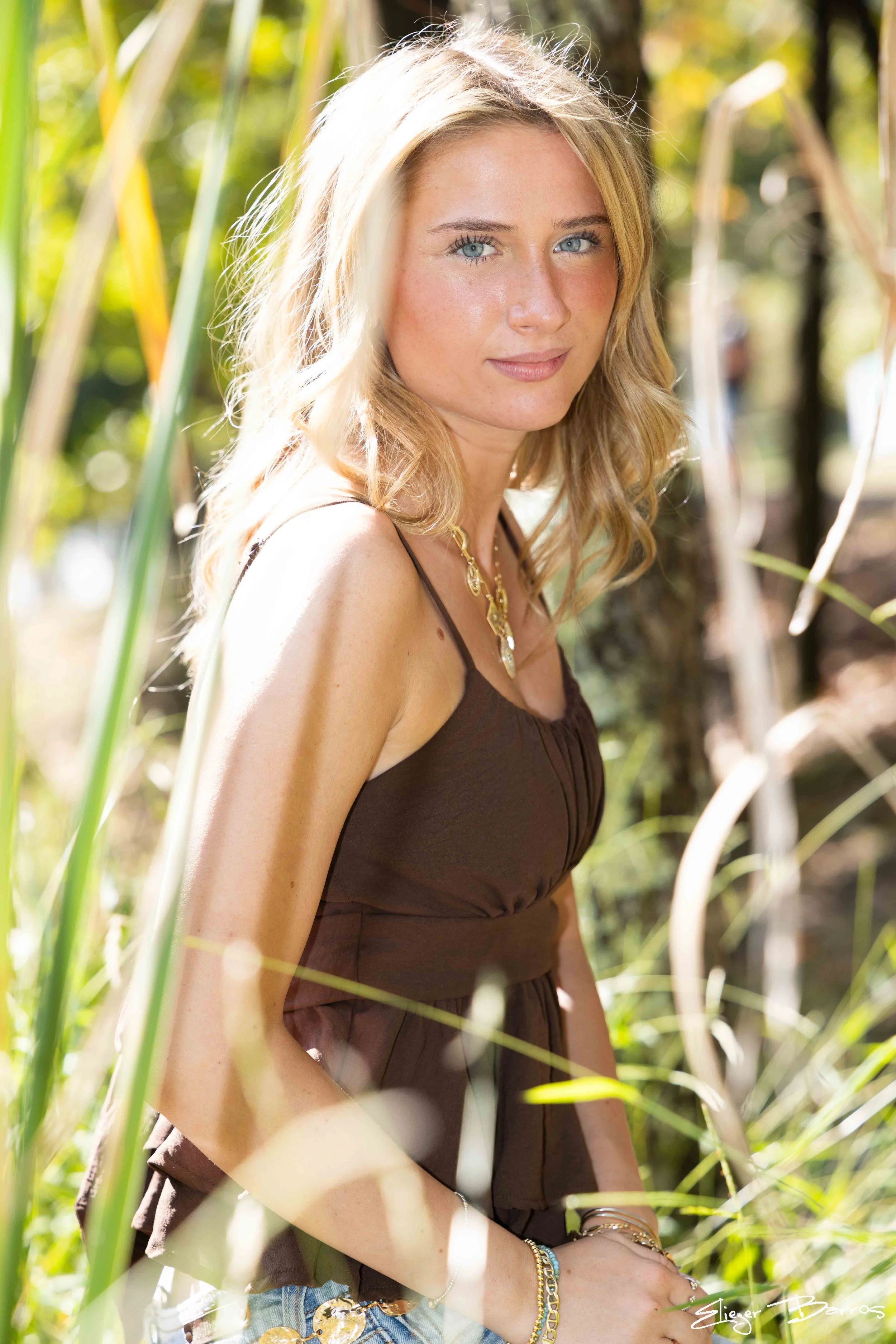 Mt. Lebanon senior Kate posing in the lush gardens at Pittsburgh Botanic Garden during her senior session