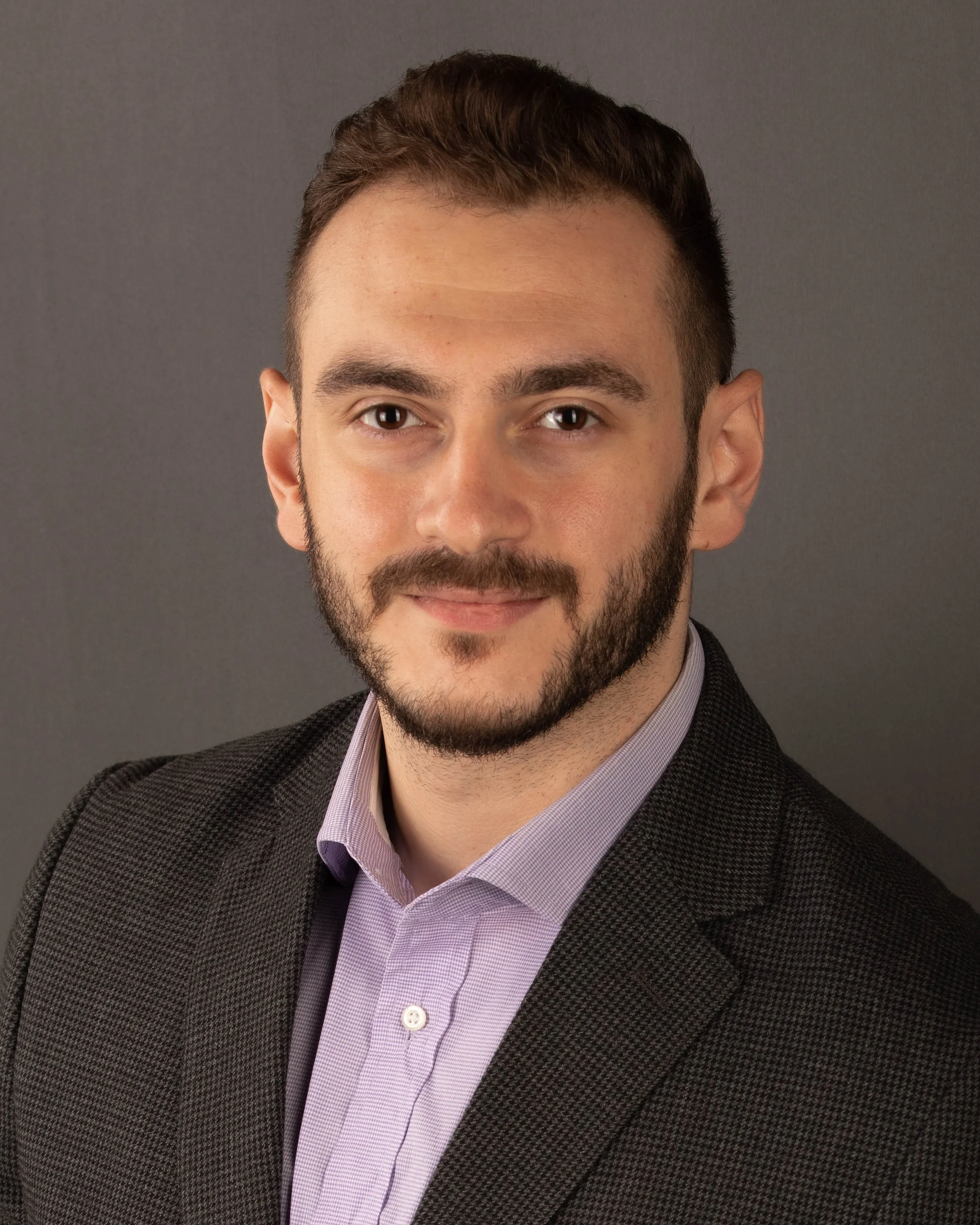headshot-photographer-outdoor-studio-portrait-pittsburgh-3.jpg