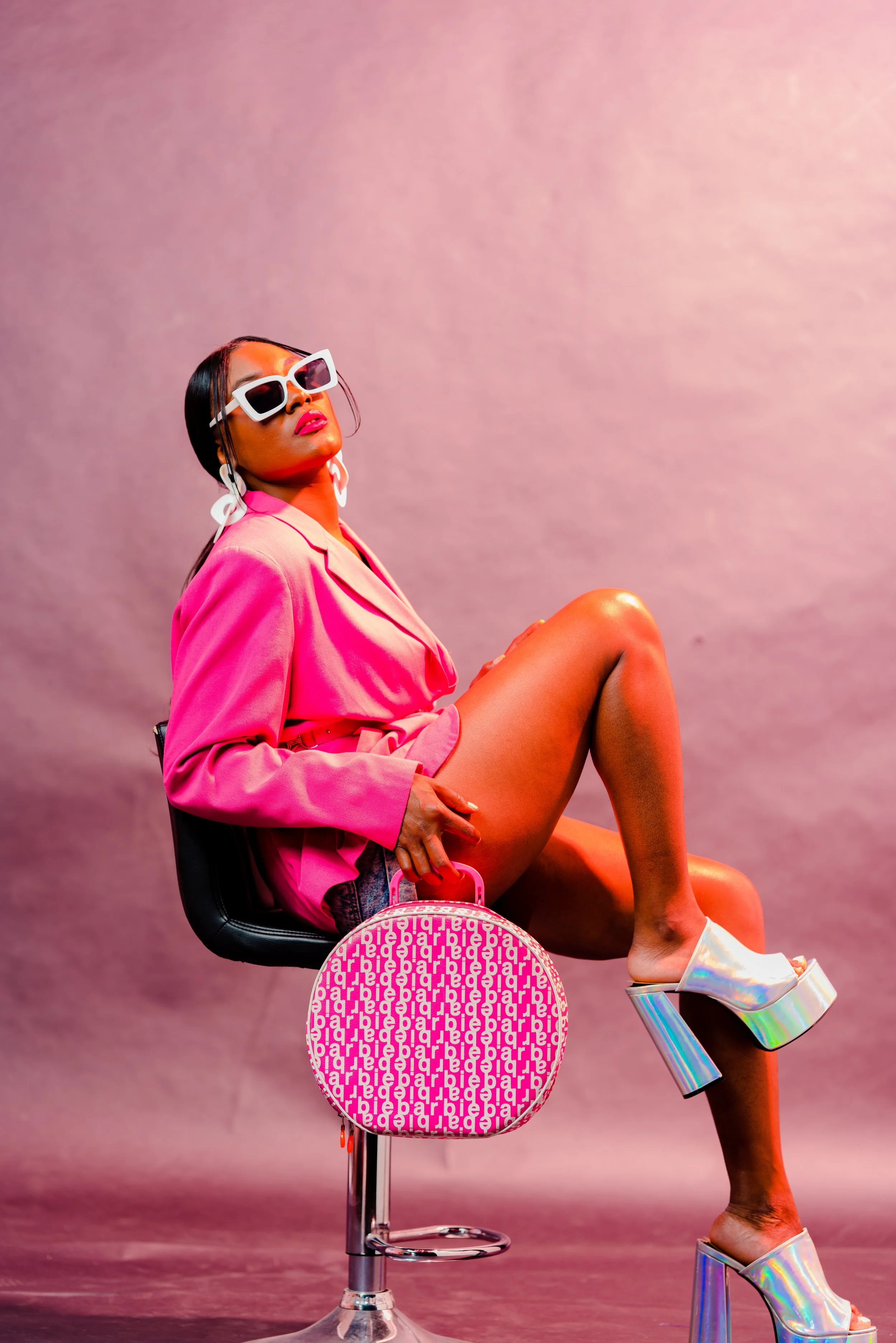 Ivy Look Two Pink on Black Zoo 021.jpg