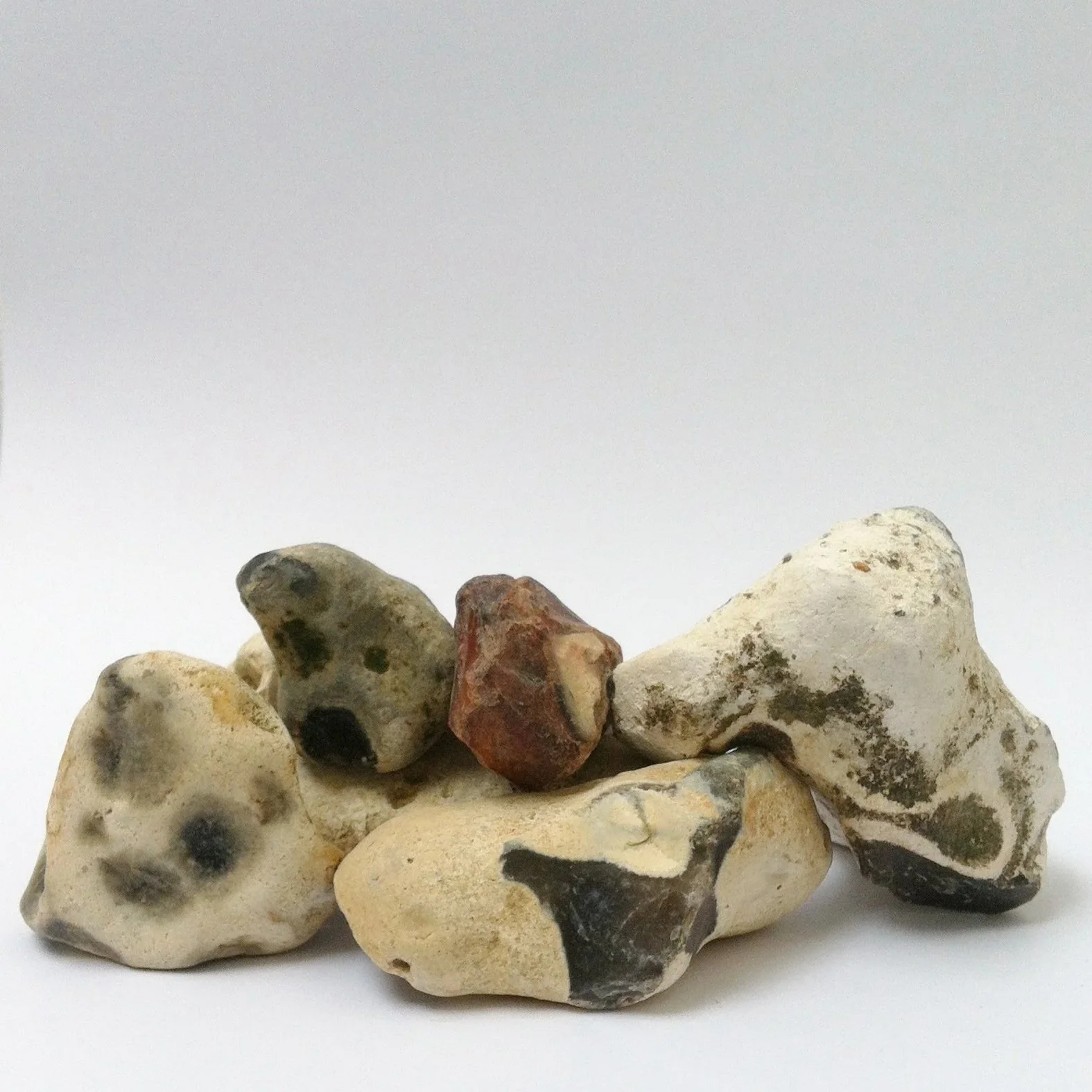 Untitled (Mudlarkin), 2014, Stones