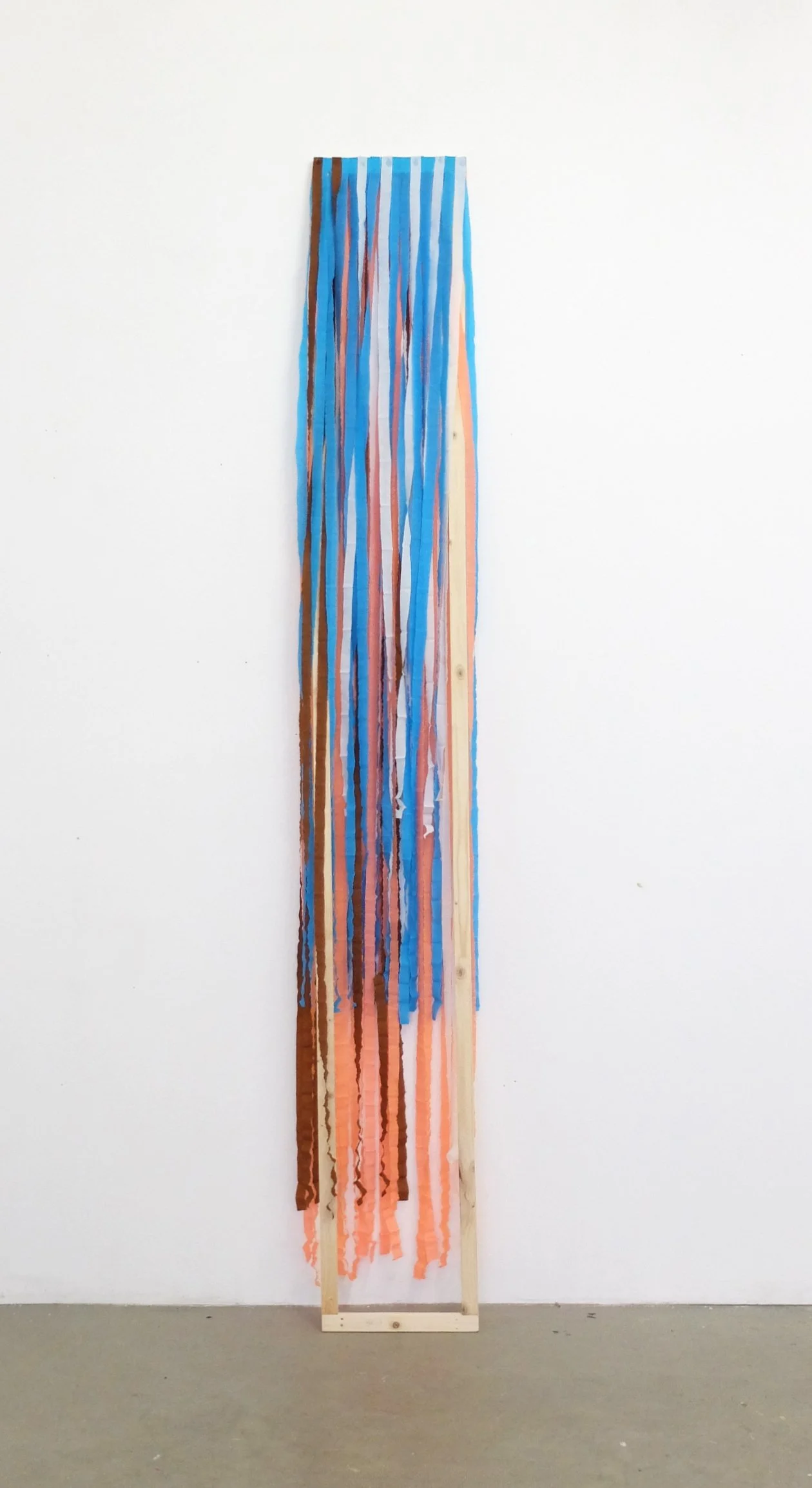 Untitled (4c), 2017, Paper and wood, two sided, 256x33,5 cm
