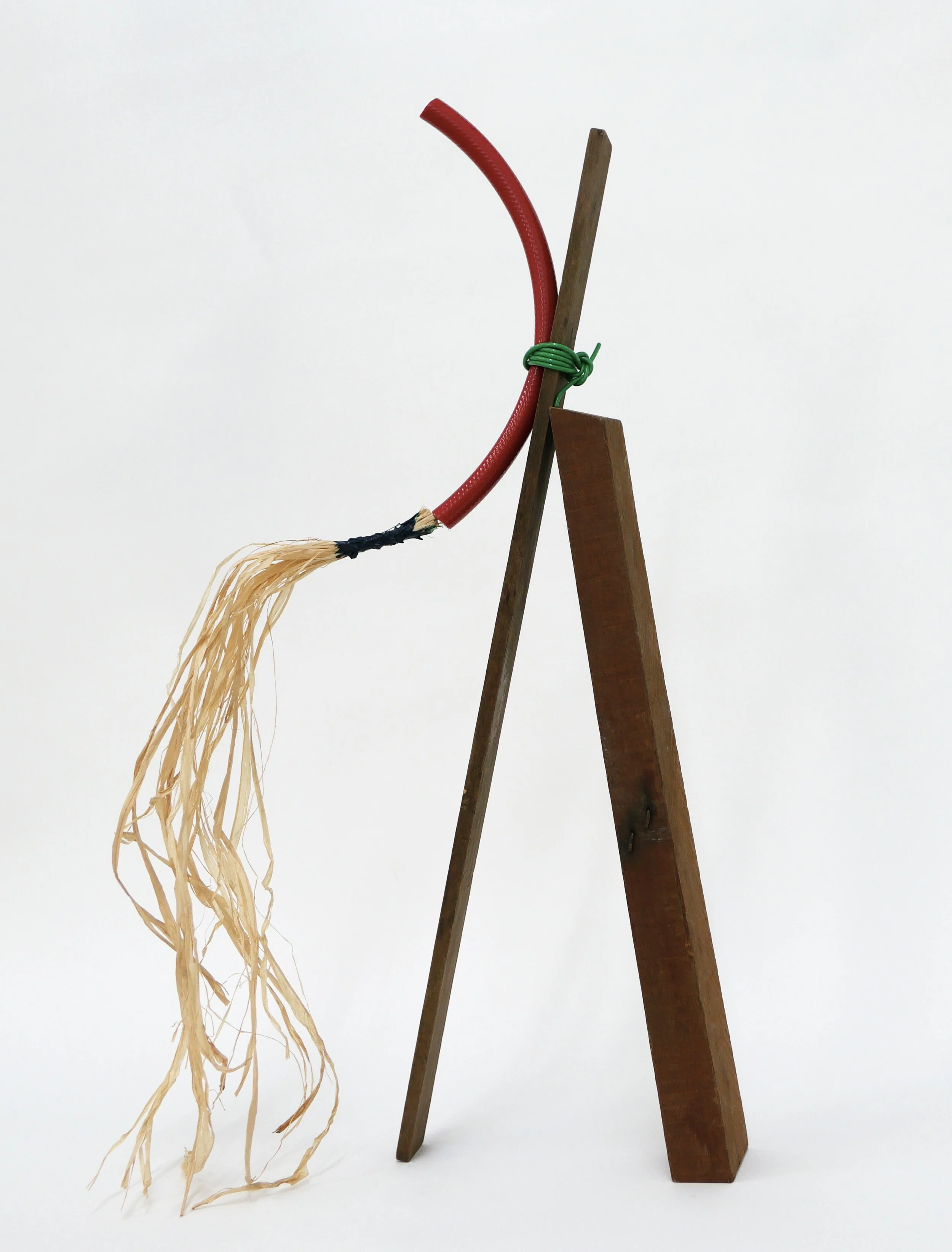 Proposal Nr. 32 (Bahia), 2022, Wood, raffia, wire, rubber tube, paint, 40 x 70 x 20 cm