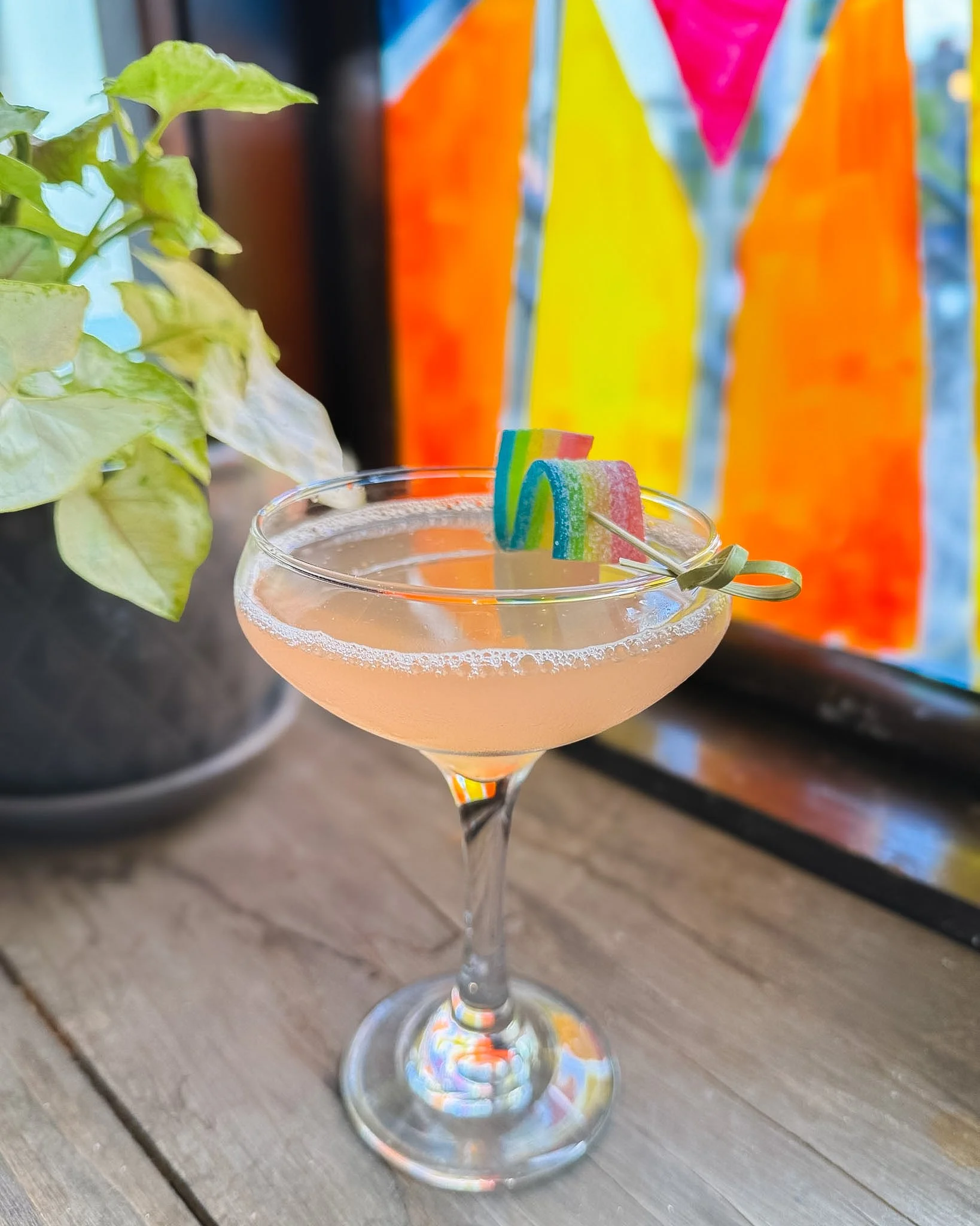 🏳️&zwj;🌈 Meet our Pride Month feature: the Loud and Proud.

🍓 Dillon's vodka &bull; St.Germain &bull; strawberry &bull; lemon

Come celebrate with us! 🌈

#TheJoycePub #PrideMonth #LoudAndProud #DowntownFredericton #FeaturedCocktail