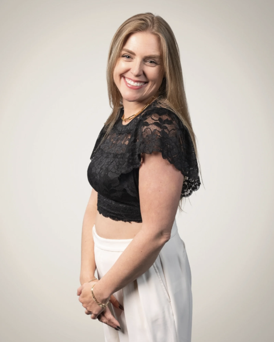 Shayna Orr is a licensed landscape architect and partner at Spiritual Design in collaboration with Skoor Design, bringing extensive expertise in high-end coastal and tropical landscape design.