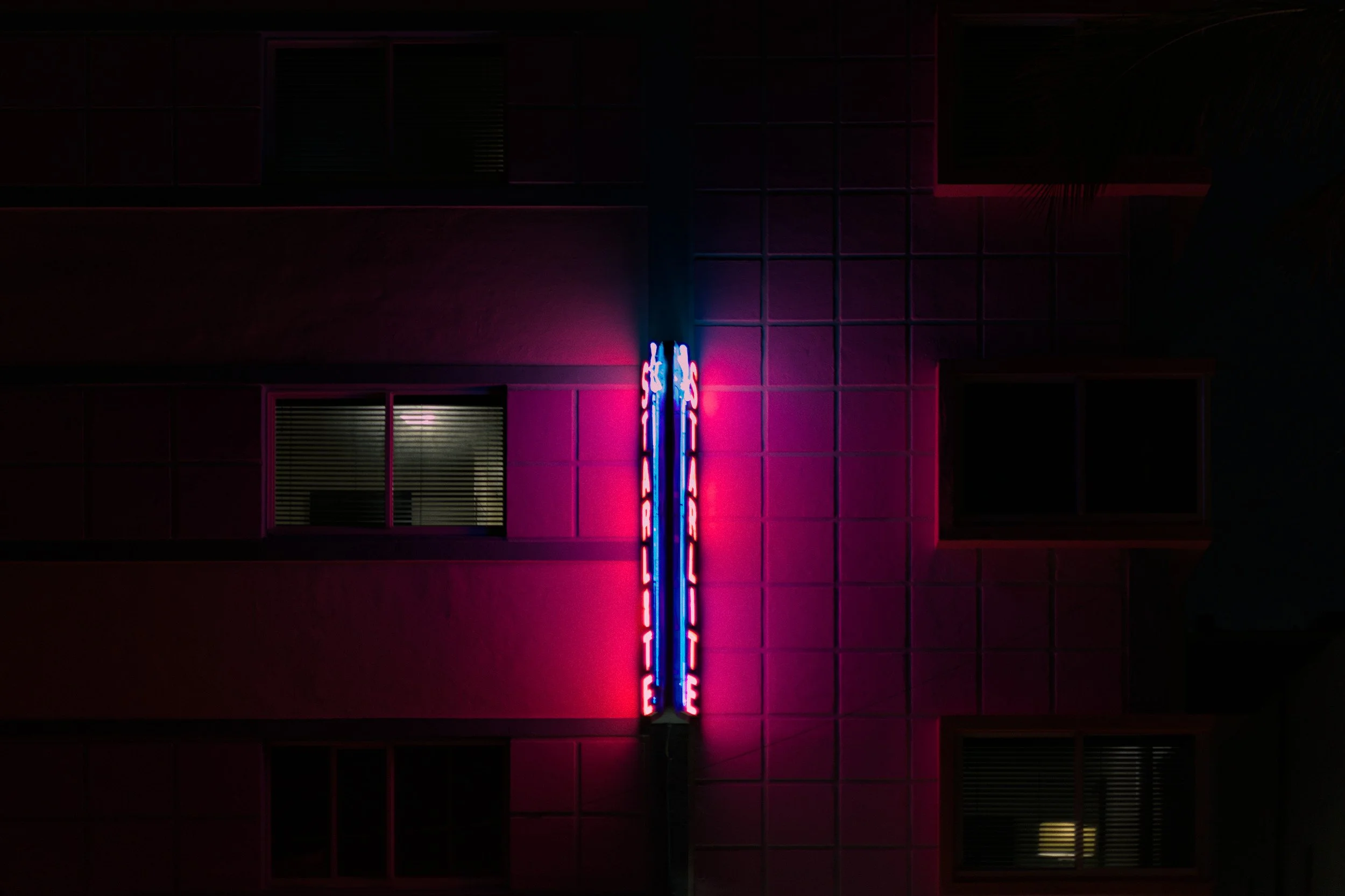 Crimson Seam // Miami, 2026 // Honourable Mention, Significant Colour Exhibition, PH21 Gallery (Barcelona), 2026