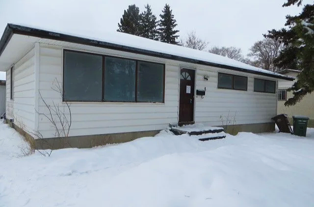 After image of exterior house preformed by Wright Way Property Solutions