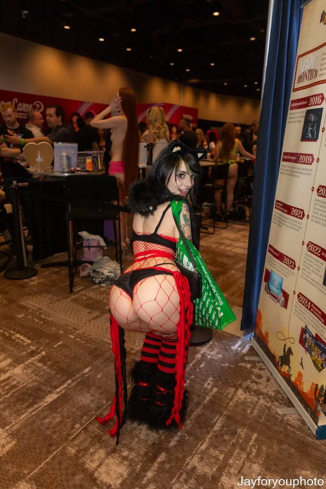 AVN Day 1 (158 of 633).jpg