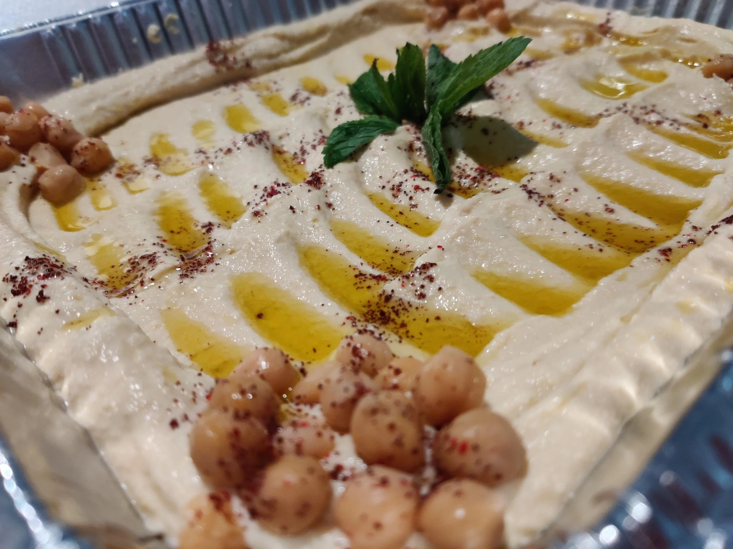 Msabbaha (Hummus)
