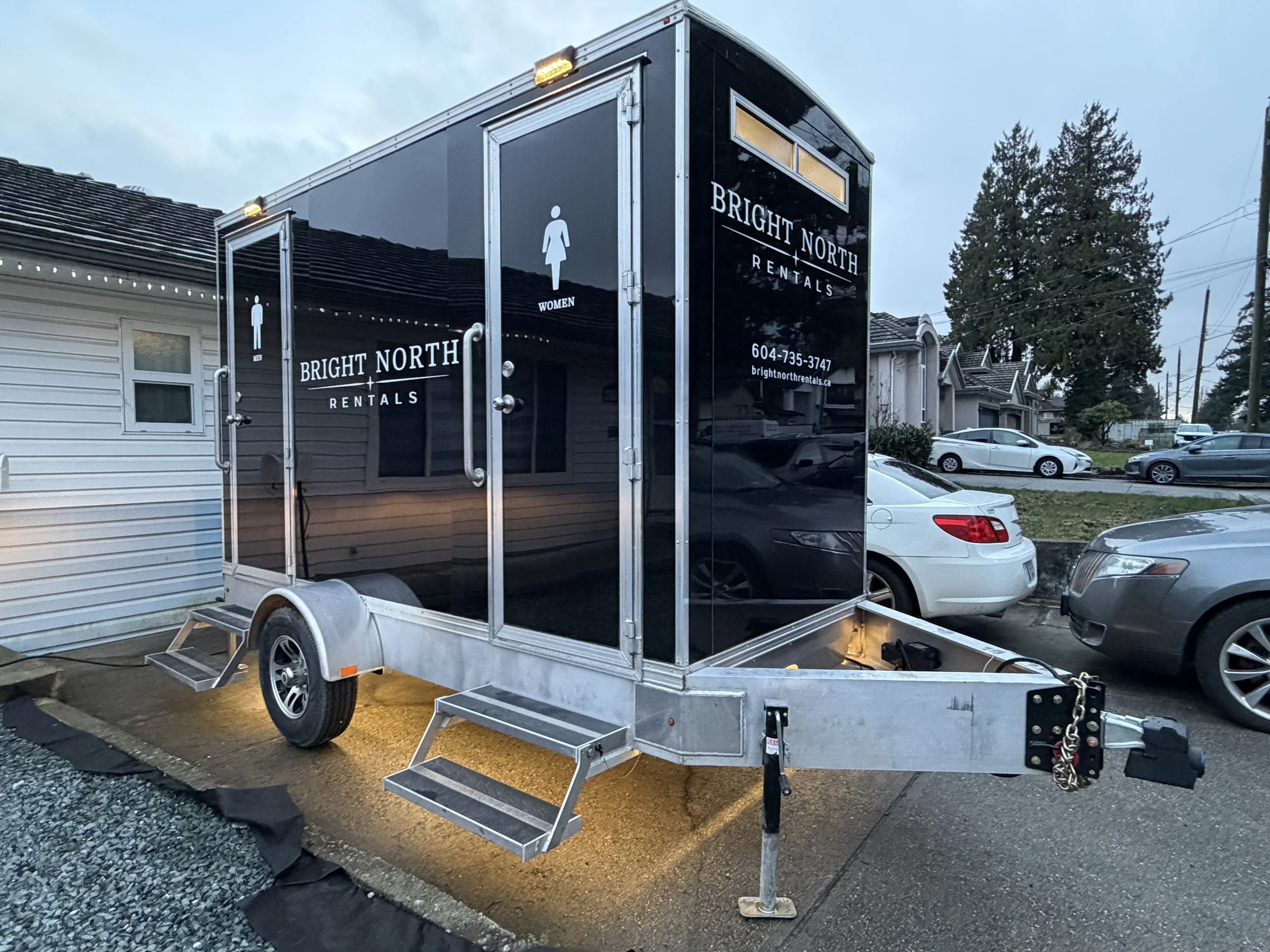 Luxury-bathroom-trailer-events-surrey-bc.jpeg