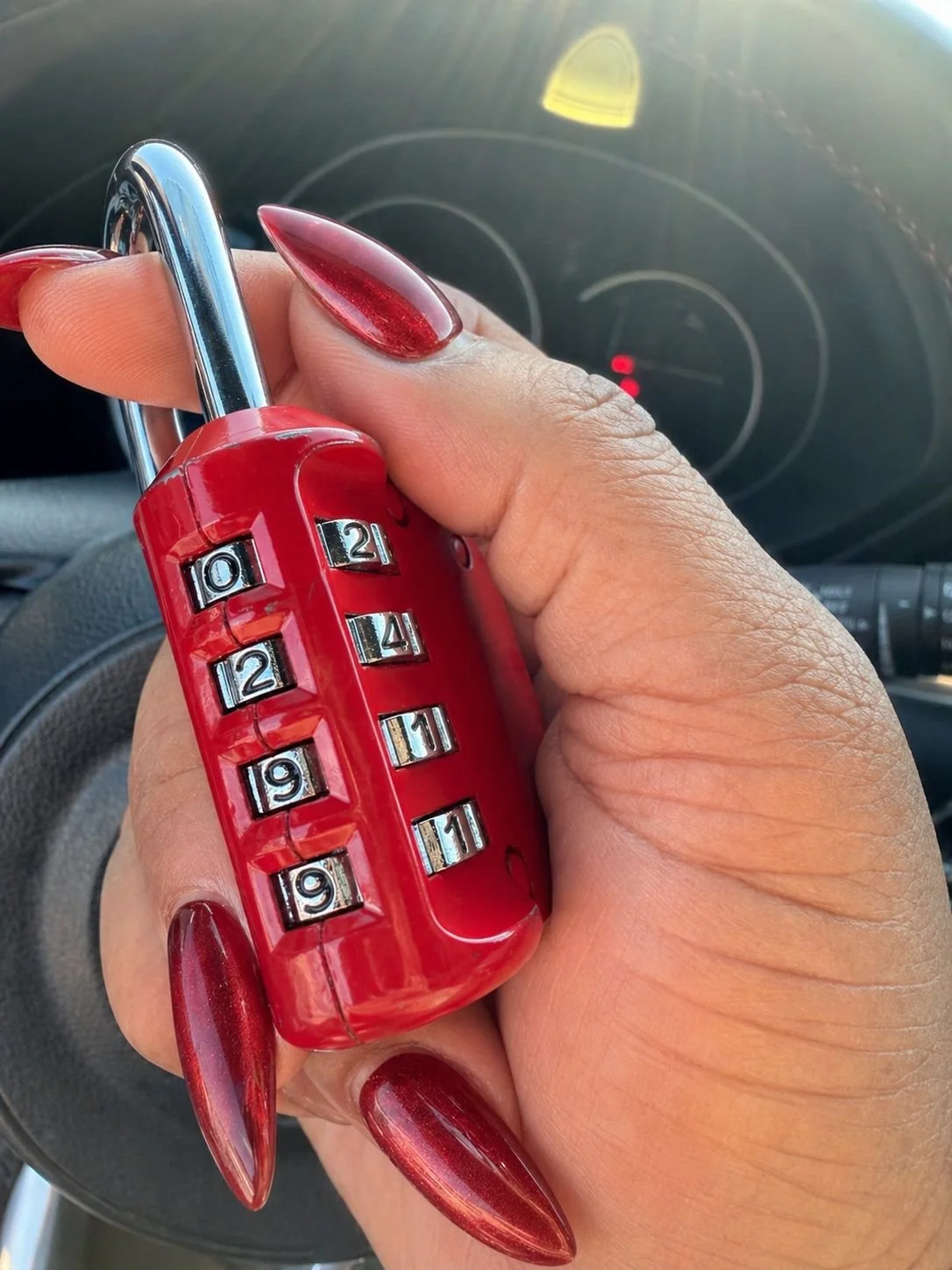 I set my gym lock code to 299 on purpose because that used to be my dream weight. It hit me&hellip; I&rsquo;m way below it. 75 pounds down.
What was once a goal is now a receipt. 💎 Keep going. The things you visualize can become real.

#ArrivalRecei
