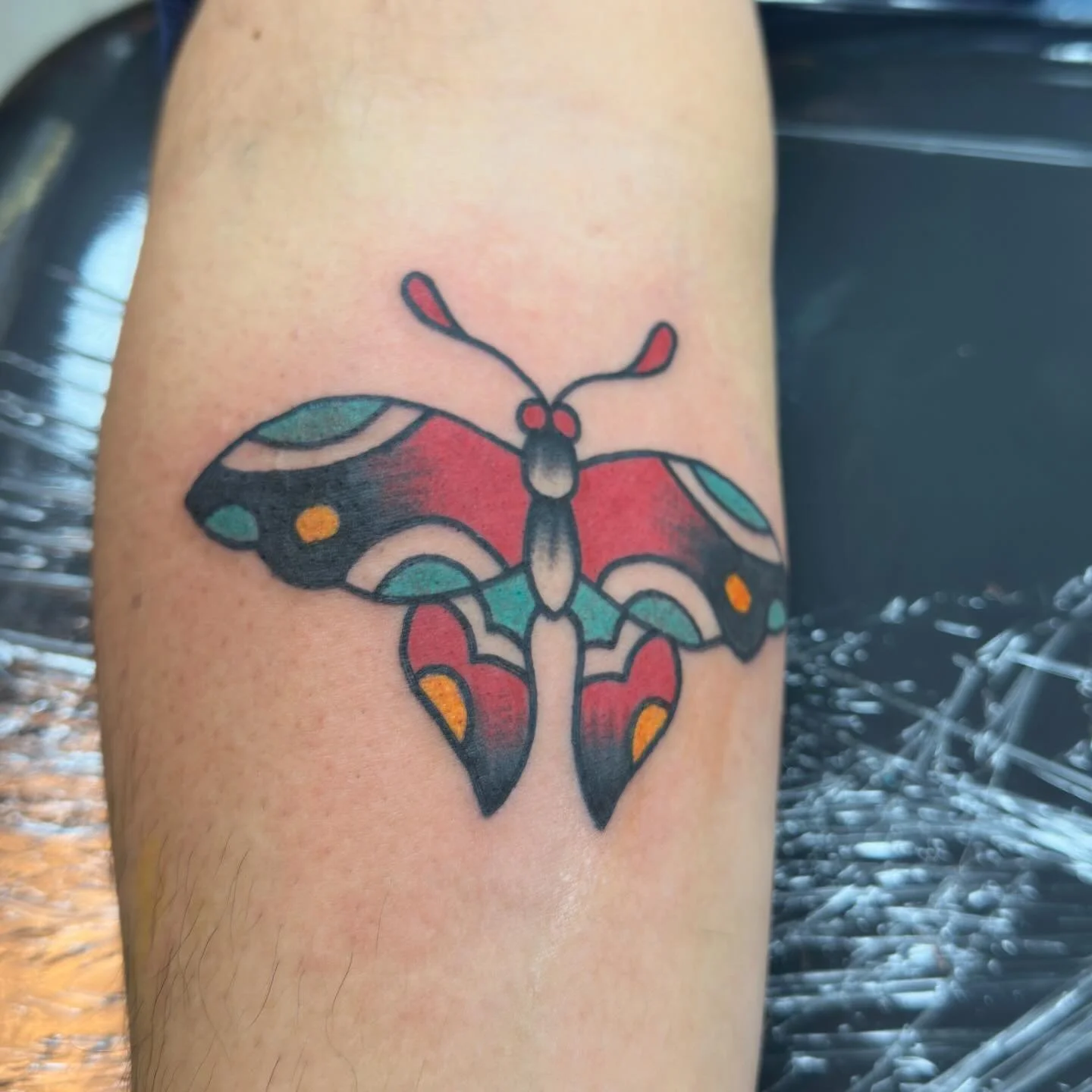 From the other night
Taking appointments and walk-ins now at @luckydollartattooparlor
Click the link in my bio to book
Full day: $1100
Half day: $700
$100 discount when paying with cash.

Shop minimum is $100, I also do smaller sessions and custom pr