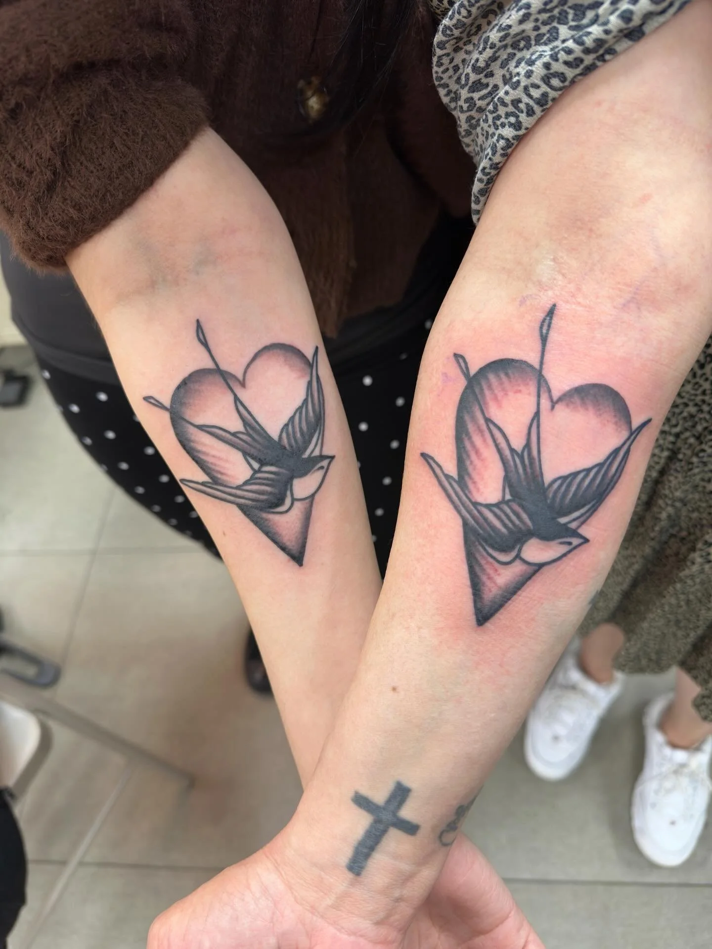 From my flash done the other day 
Taking appointments and walk-ins now at @luckydollartattooparlor
Click the link in my bio to book
Full day: $1100
Half day: $700
$100 discount when paying with cash.

Shop minimum is $100, I also do smaller sessions 