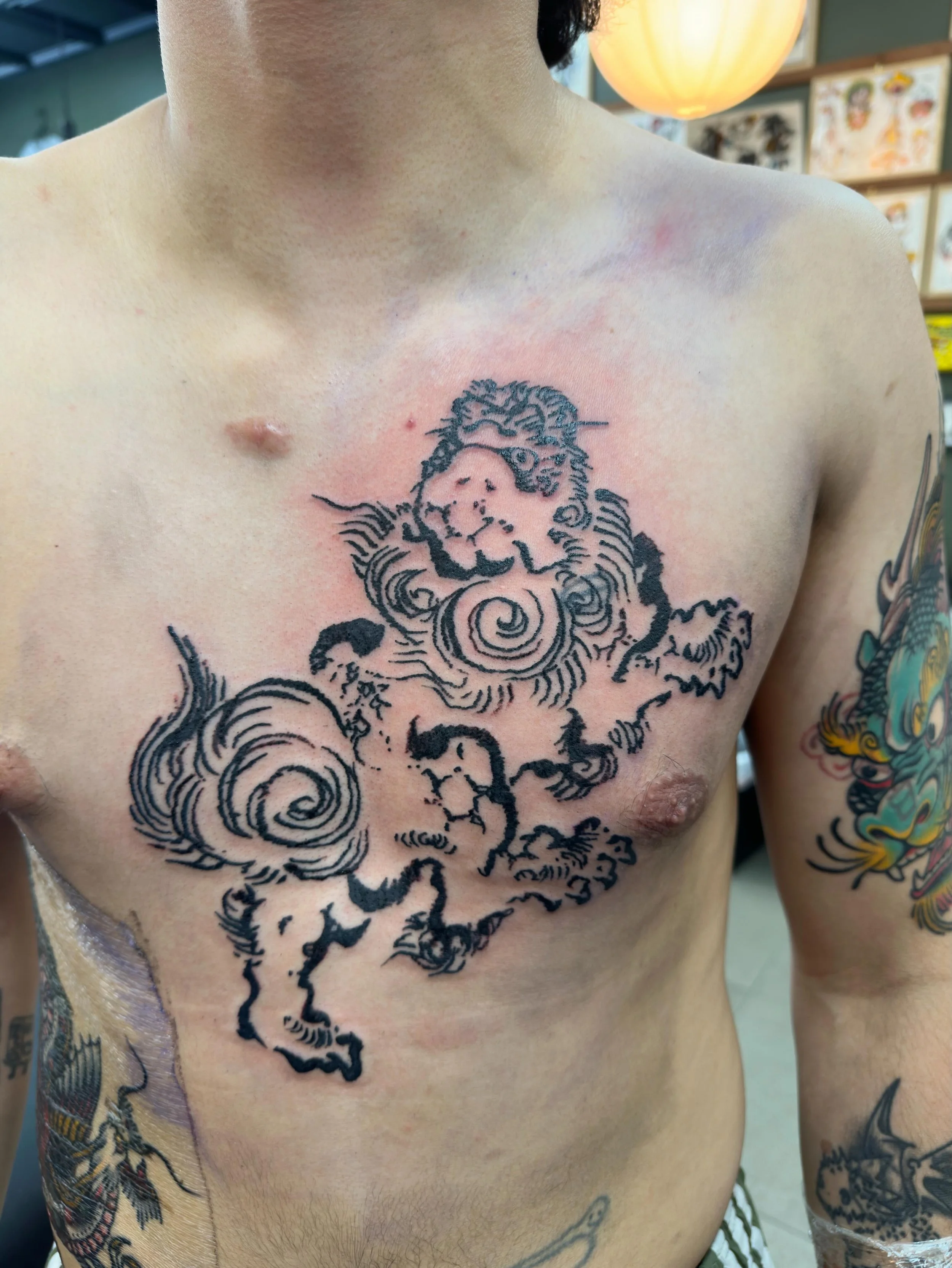 Taking appointments and walk-ins now at @luckydollartattooparlor
Click the link in my bio to book
I take credit/debit cards
Full day: $1100 
Half day: $660
10% discount when paying with cash.

Shop minimum is $100, I also do smaller sessions/pieces, 