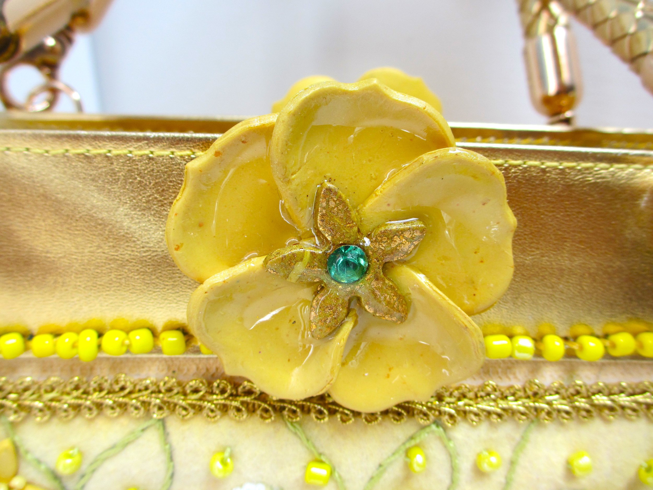 yellow bag detail2.JPG