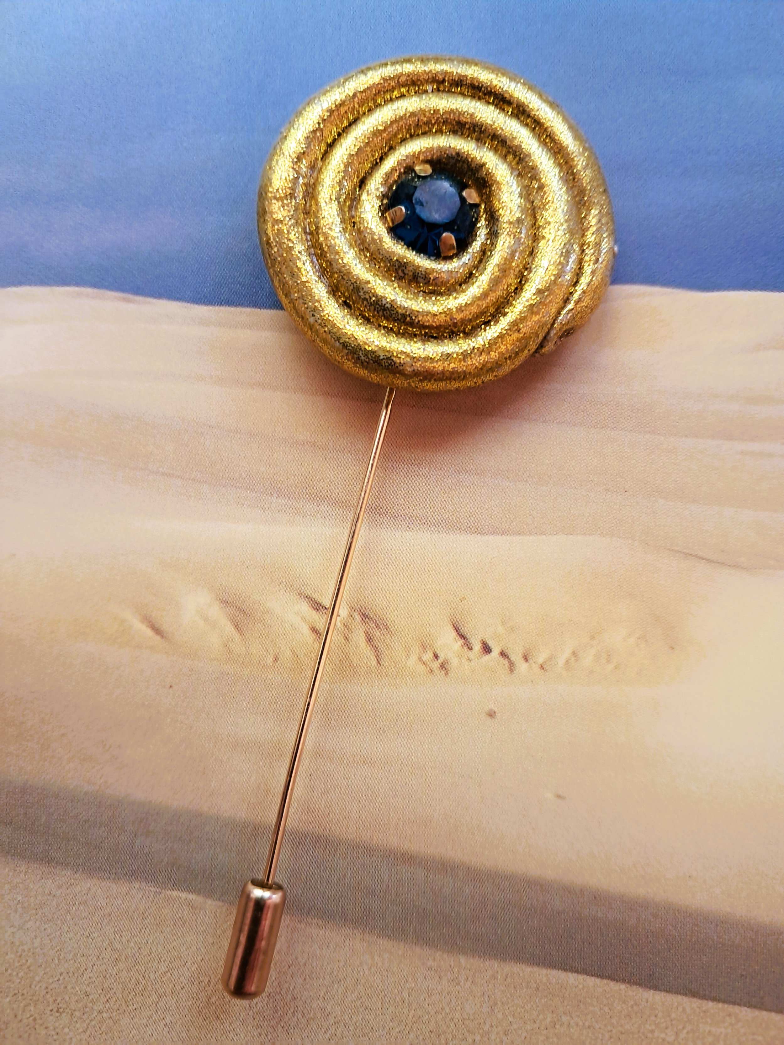 Minimalist pin Brooch for modern casual attire by designer Ellar at the Brooch Place