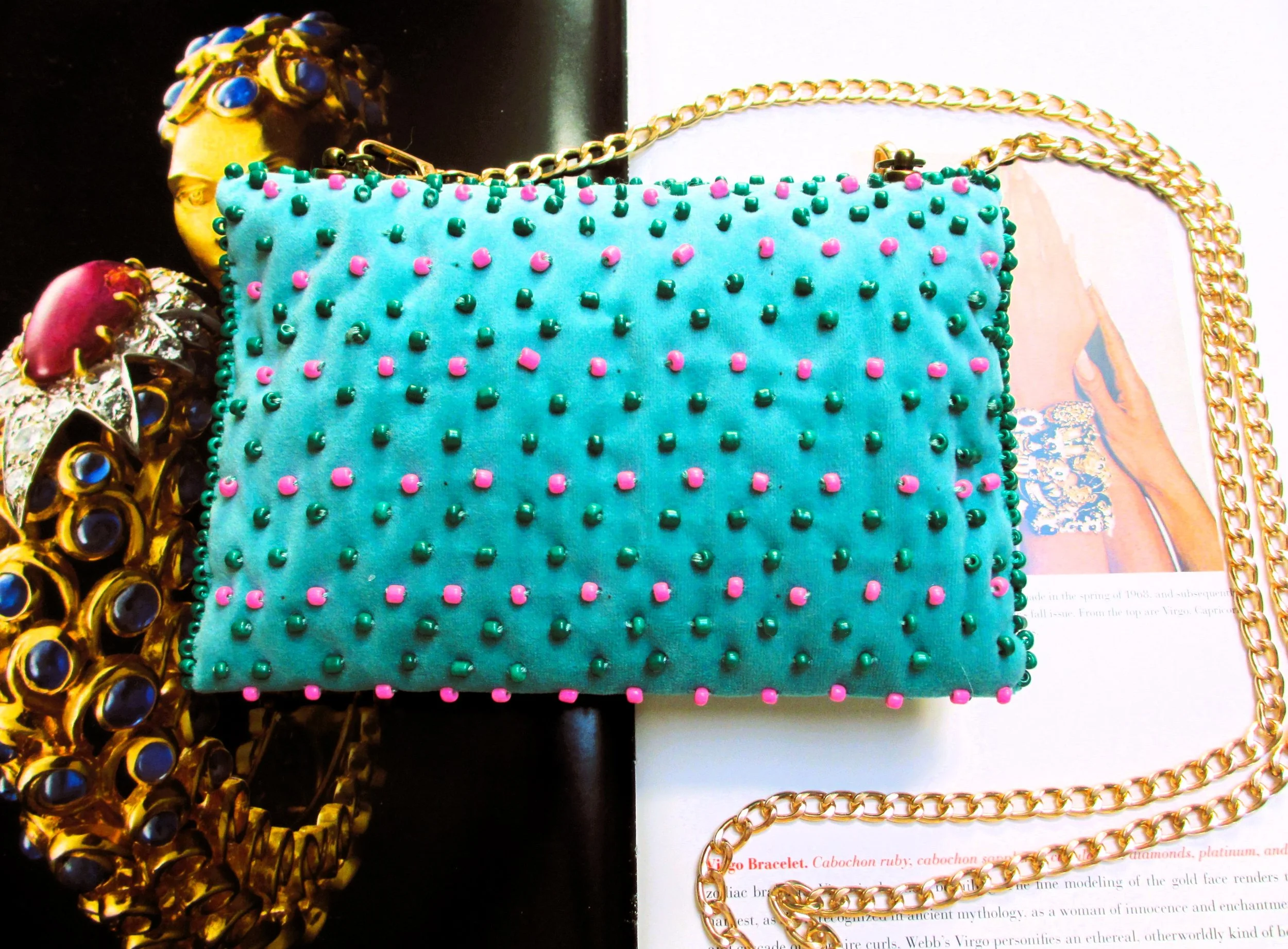 Bumble bea beaded bag back. sherazade.JPG