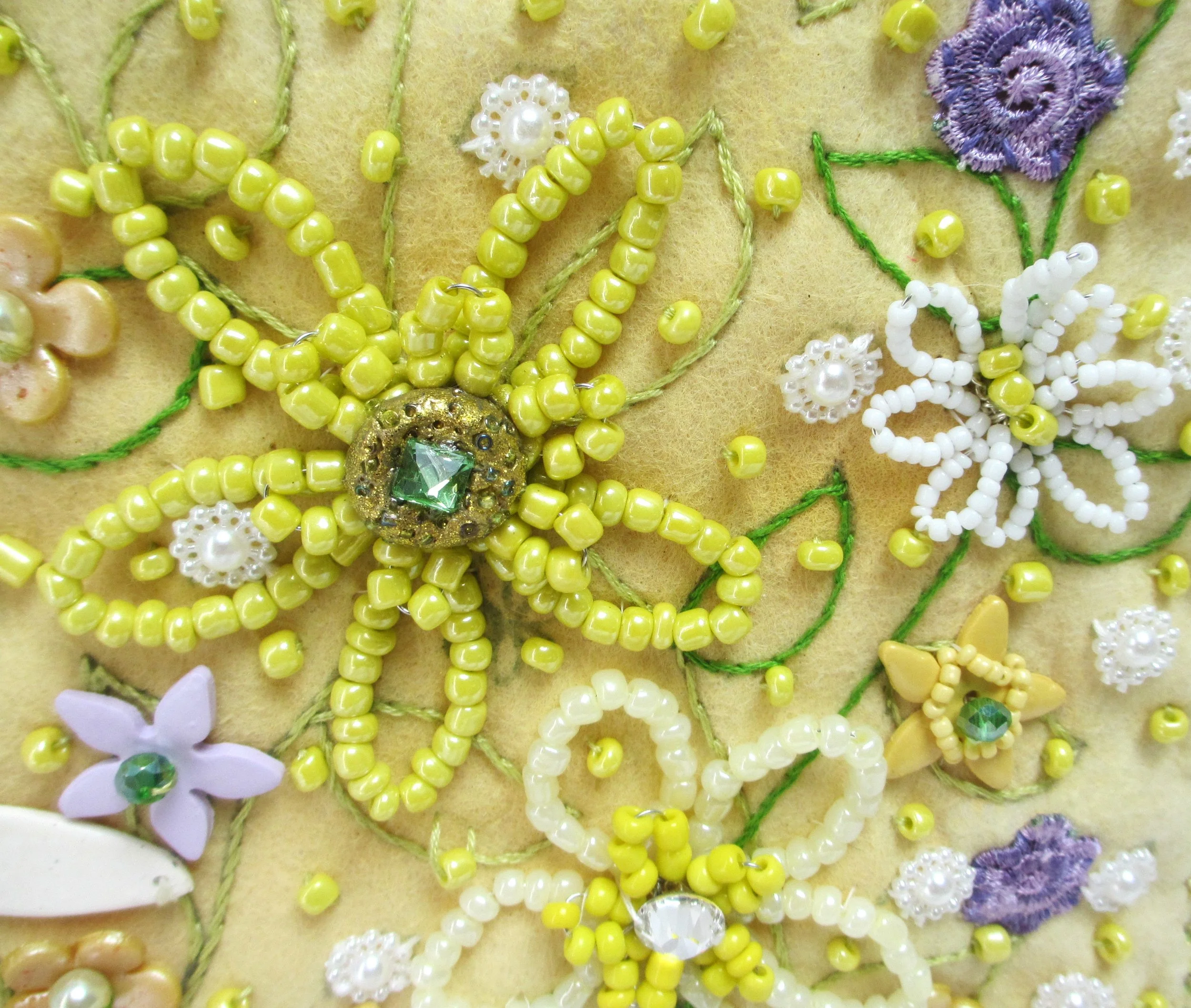 yellow bag bead2.JPG