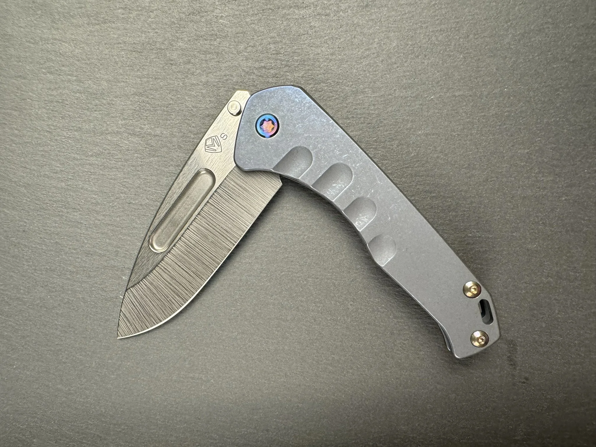 Praetorian Slim Flipper Blue Handles