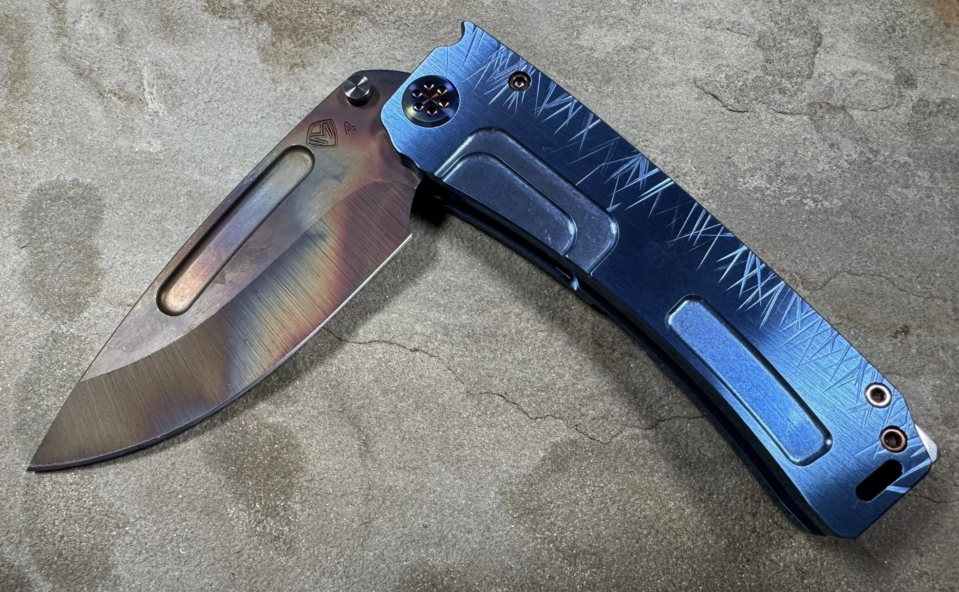 Marauder-H Light Blue Blades of Grass