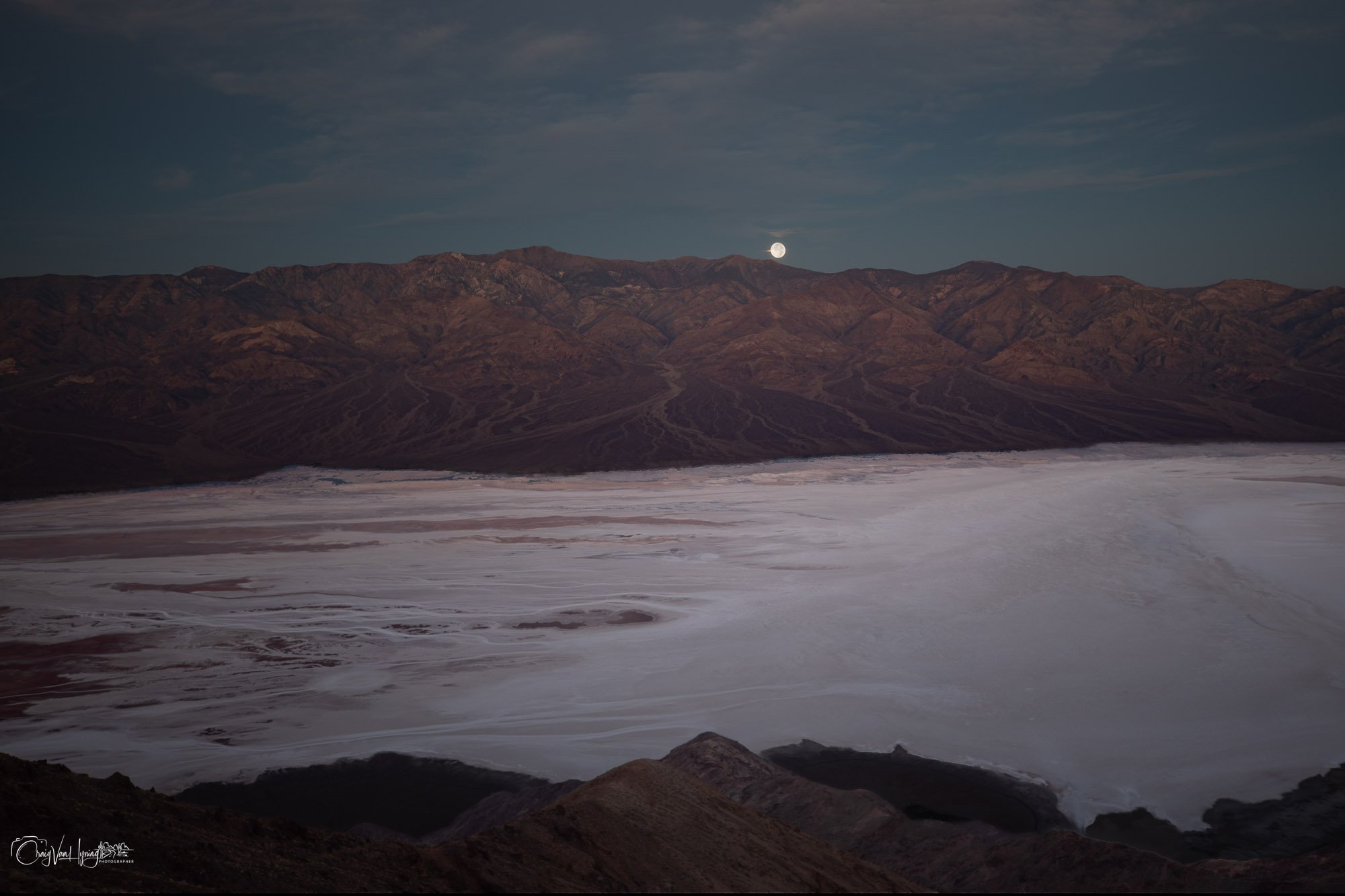 Moon-over-Basin.jpg